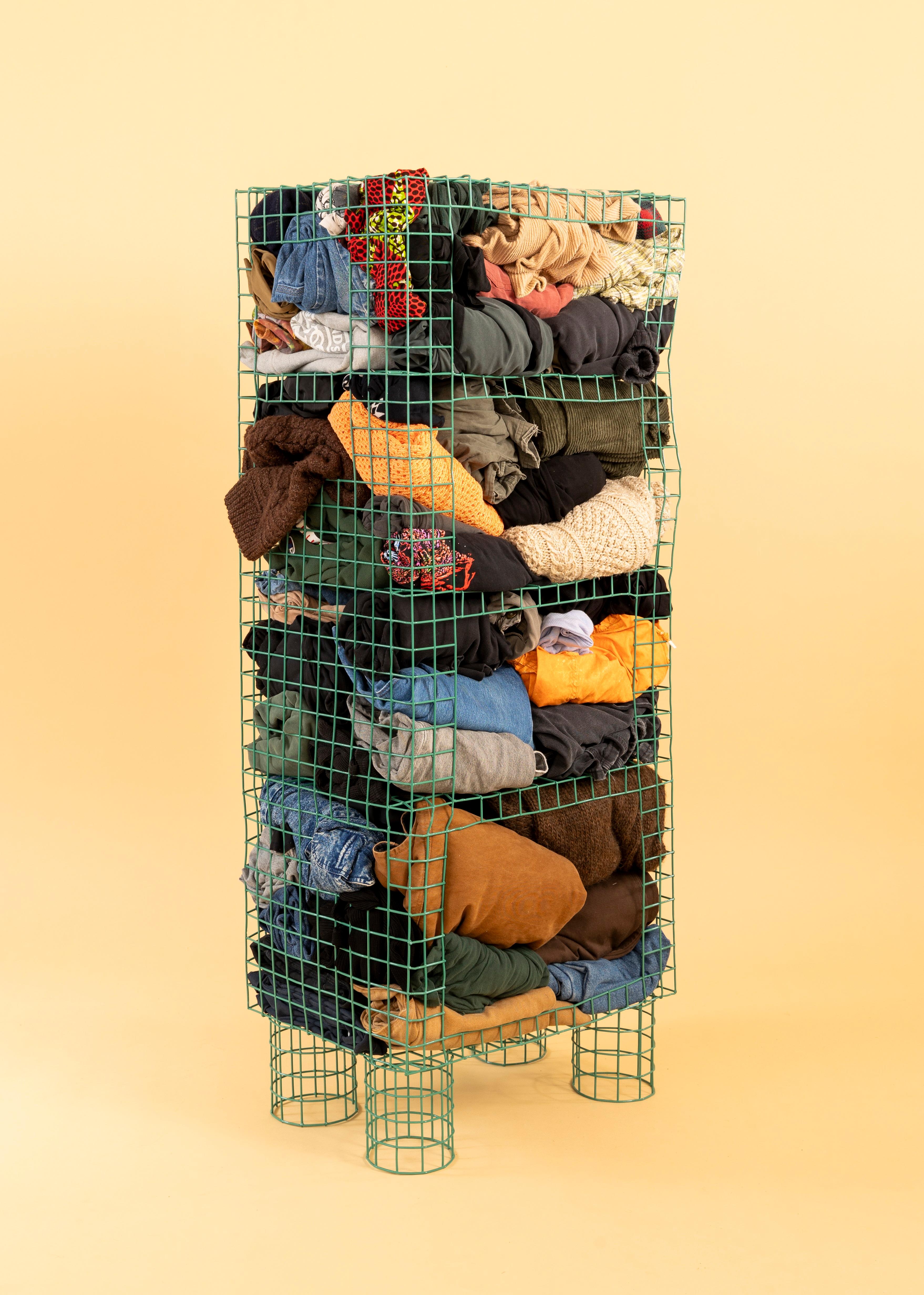 Poudré Meuble Fresh Catch Cabinet II de Lauren Goodman en vente