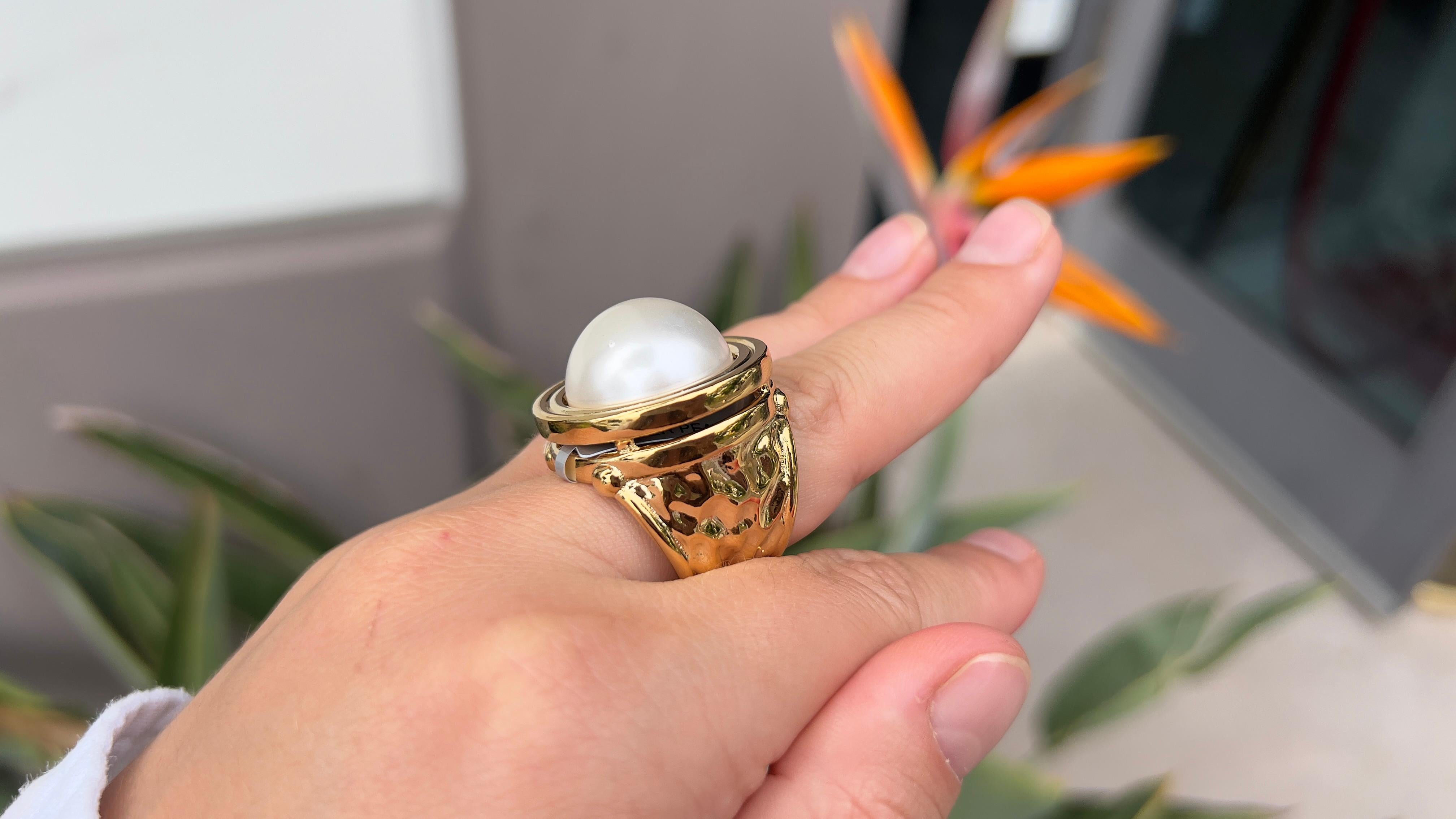 Fresh Water Pearl 18K Gold Plated Ring Italian Made In New Condition For Sale In Carlsbad, CA
