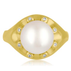 Fresh Water Pearl and Diamond Gold Ring