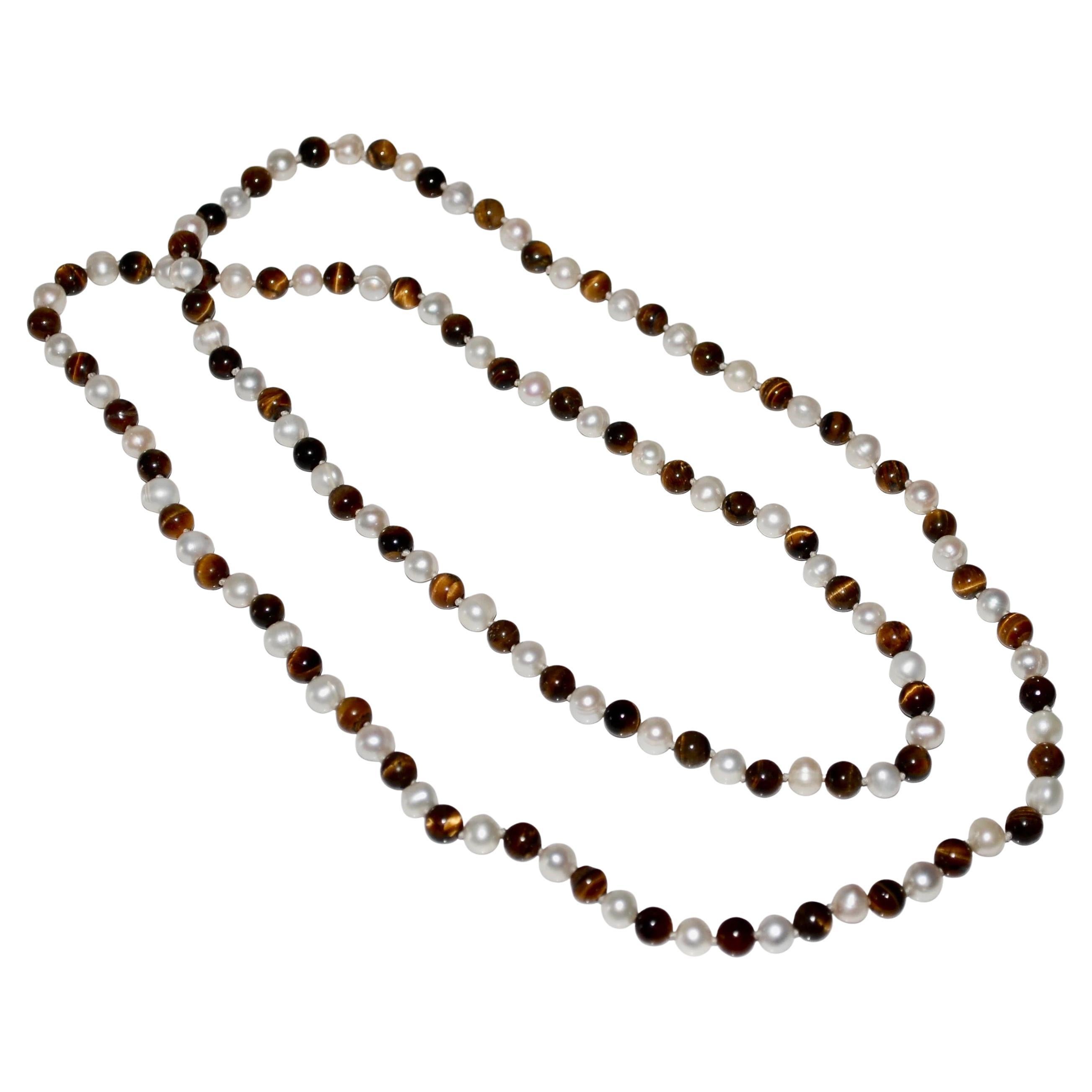 Taglio rotondo Collana lunga di perle d'acqua dolce e perline occhio di tigre in vendita