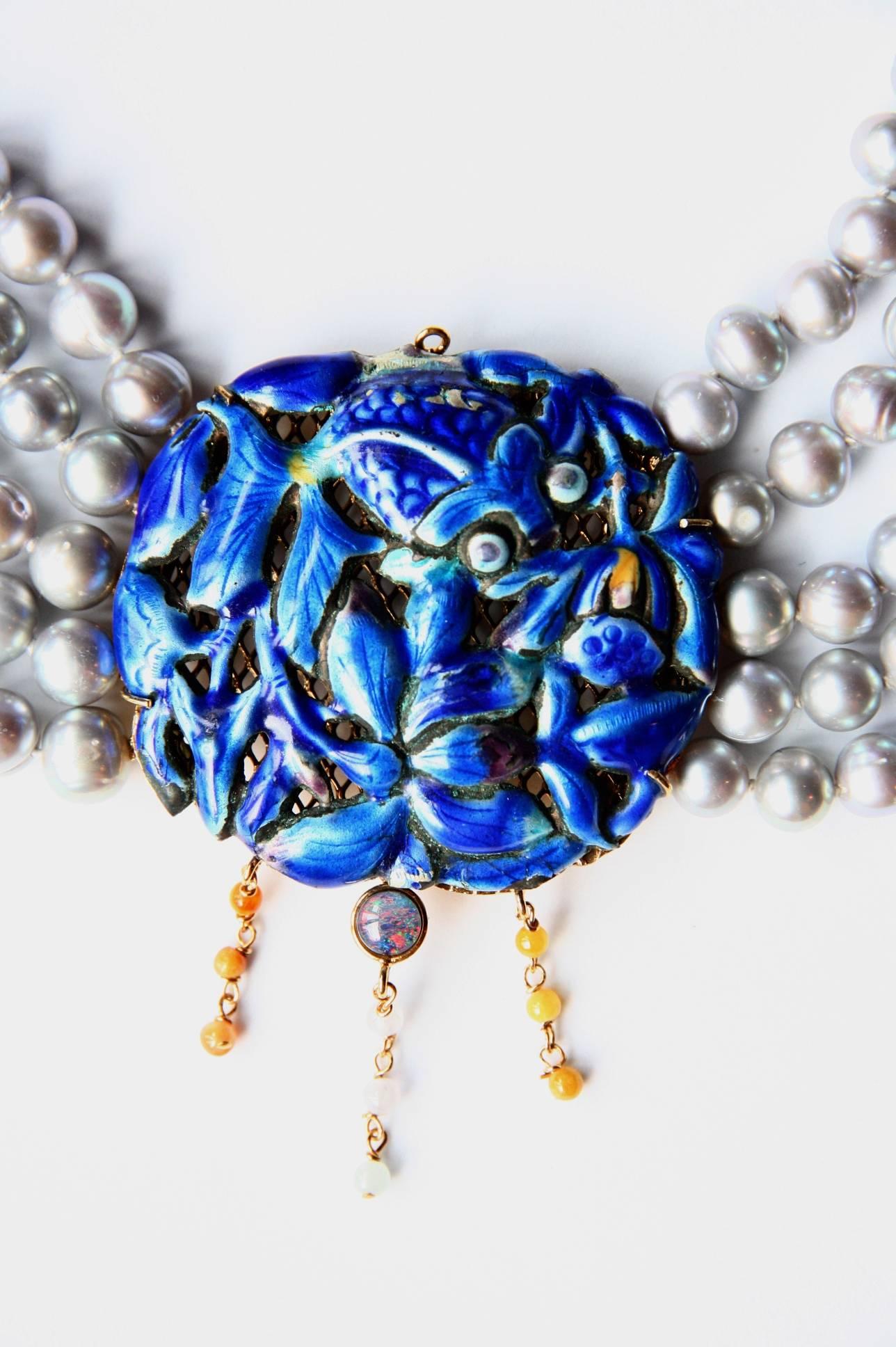 Süßwasserperlen Antiquitäten 9 Karat Gold Cinese Emaille Plakette Halskette (Art déco) im Angebot