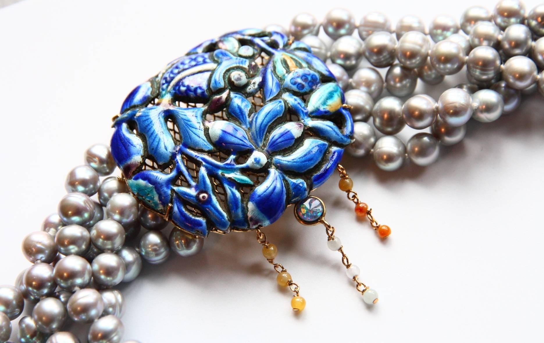 Women's or Men's Fresh Water Pearl Antiques 9 Karat Gold Cinese Enamel Plaque Necklace For Sale