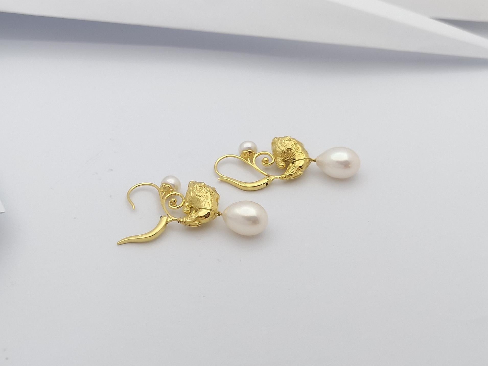 Fresh Water Pearl Earrings Set in 18 Karat Gold Settings For Sale 1