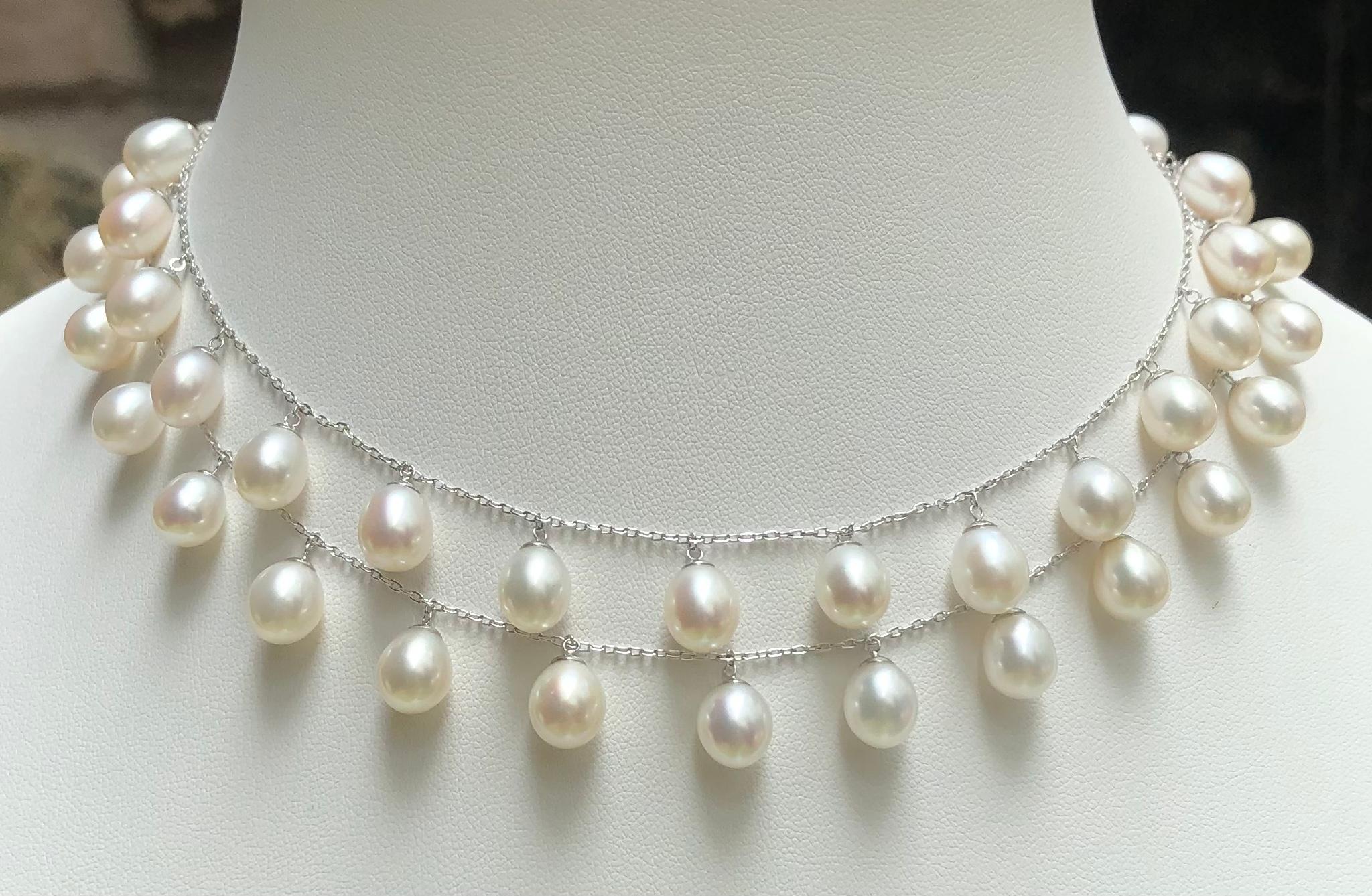Contemporary Fresh Water Pearl Necklace Set in 18 Karat White Gold Settings For Sale