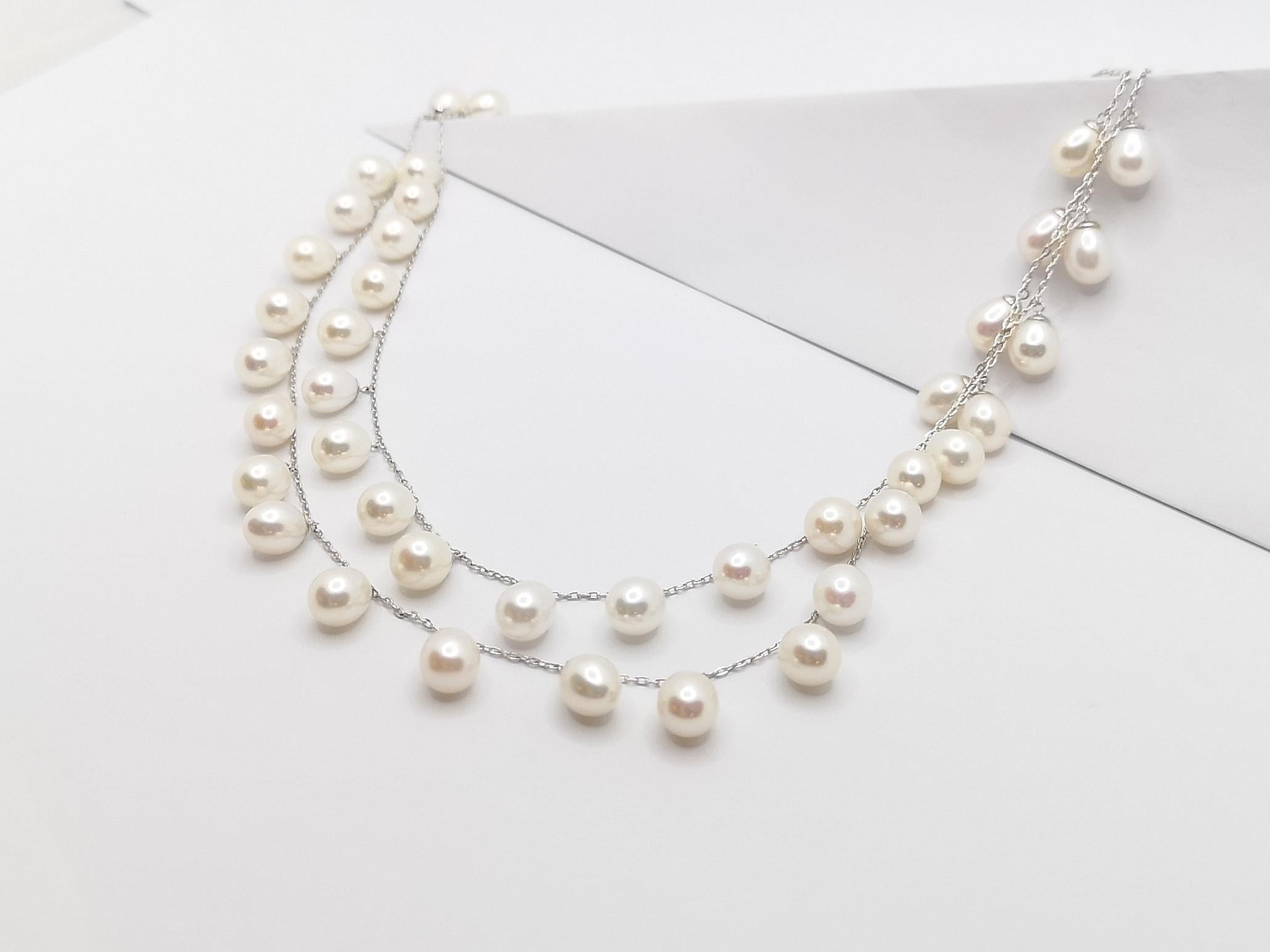 Fresh Water Pearl Necklace Set in 18 Karat White Gold Settings In New Condition For Sale In Bangkok, TH