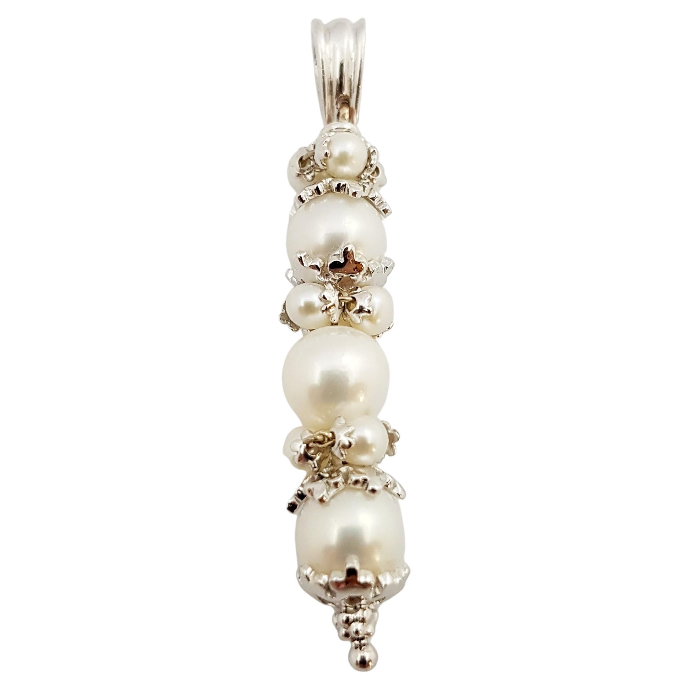 Fresh Water Pearl Pendant set in 18 Karat White Gold Settings For Sale