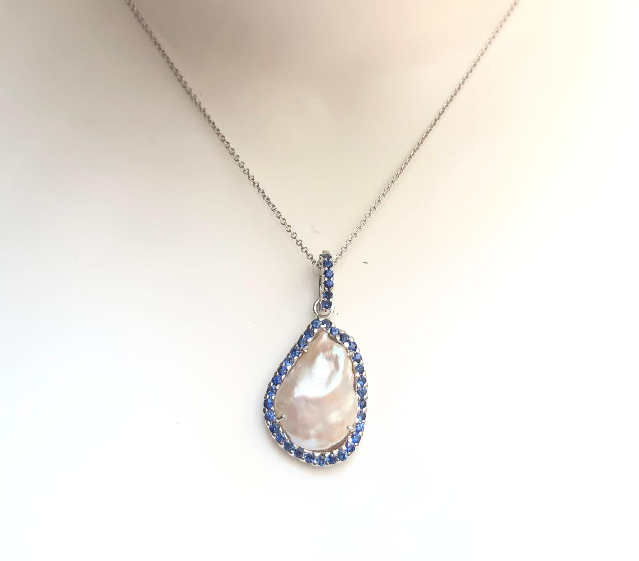 Fresh Water Pearl with Blue Sapphire 1.0 carat Pendant set in 18 Karat White Gold Settings
(chain not included)

Width:  1.8 cm 
Length: 3.6 cm
Total Weight: 5.09 grams

