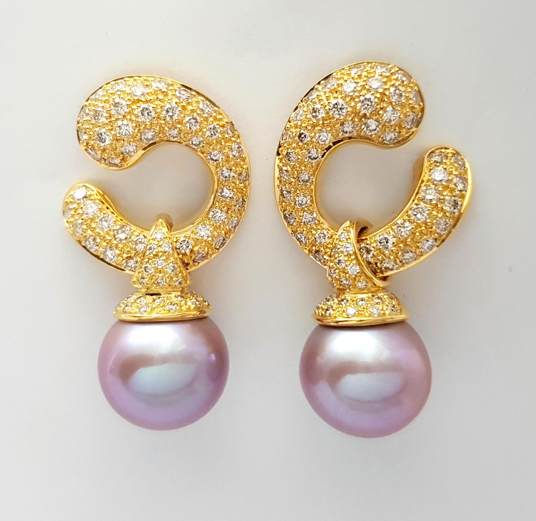 Ohrringe aus Süßwasserperlen mit braunen Diamanten in 18K Goldfassung (Zeitgenössisch) im Angebot