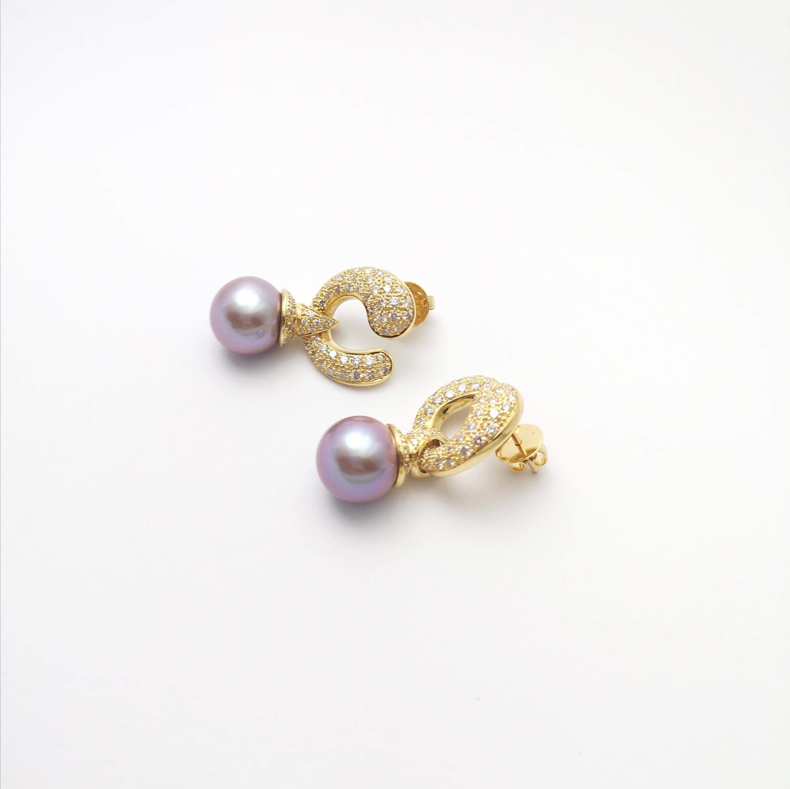 Ohrringe aus Süßwasserperlen mit braunen Diamanten in 18K Goldfassung Damen im Angebot