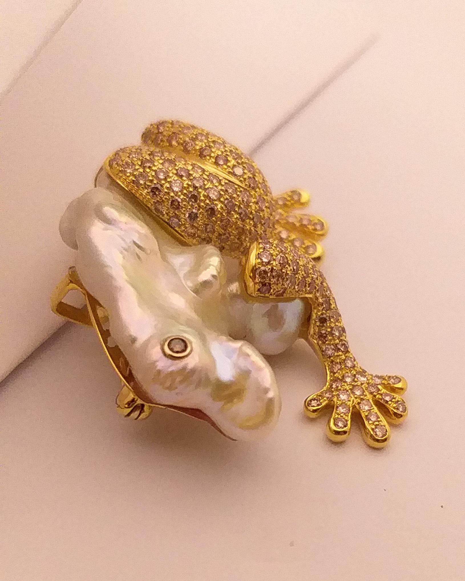 Fresh Water Pearl with Brown Diamond Frog Brooch Set in 18 Karat Gold Settings For Sale 2