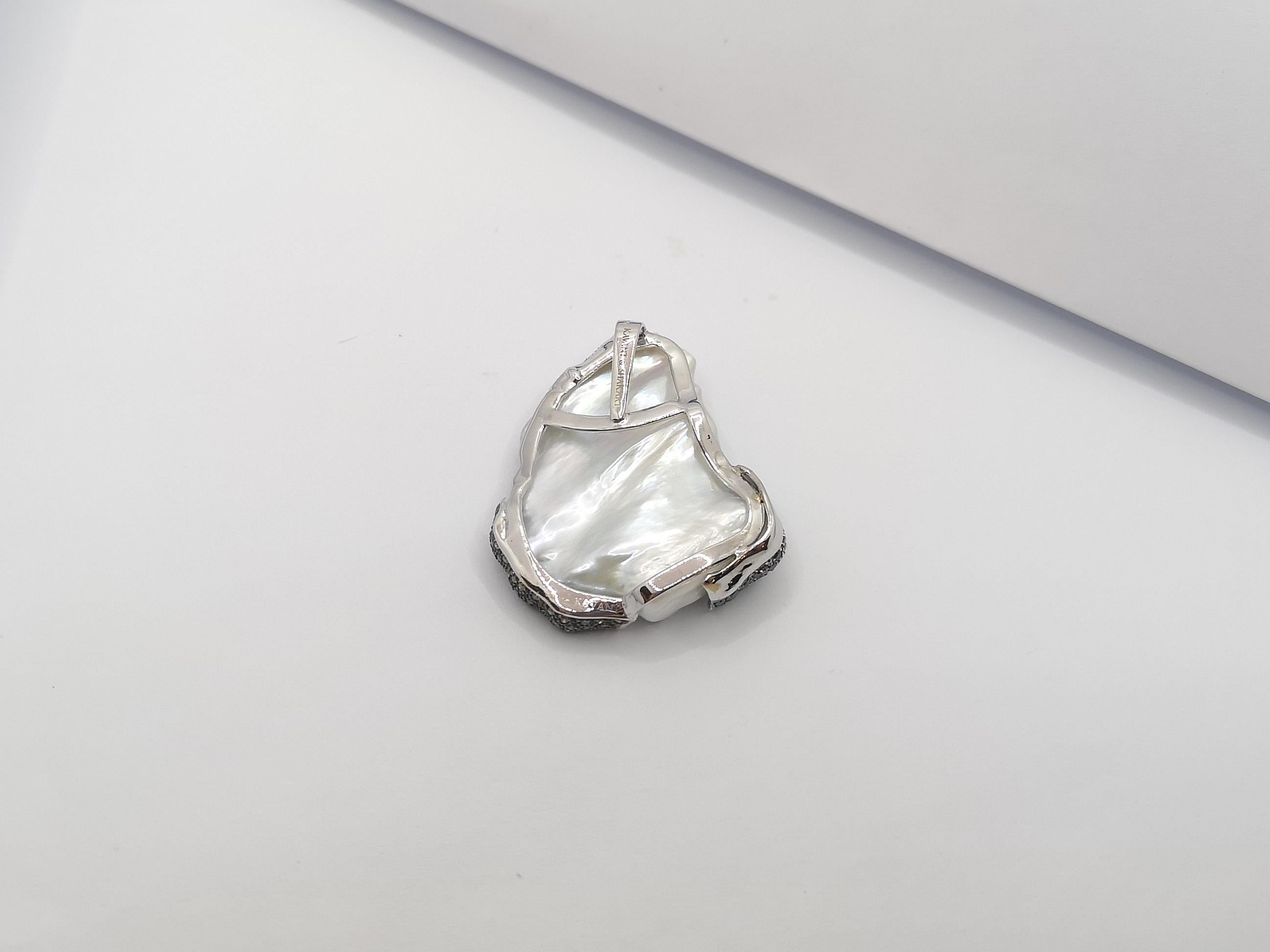 Brilliant Cut Fresh Water Pearl with Diamond, Black Diamond Pendant  in 18 Karat White Gold  For Sale