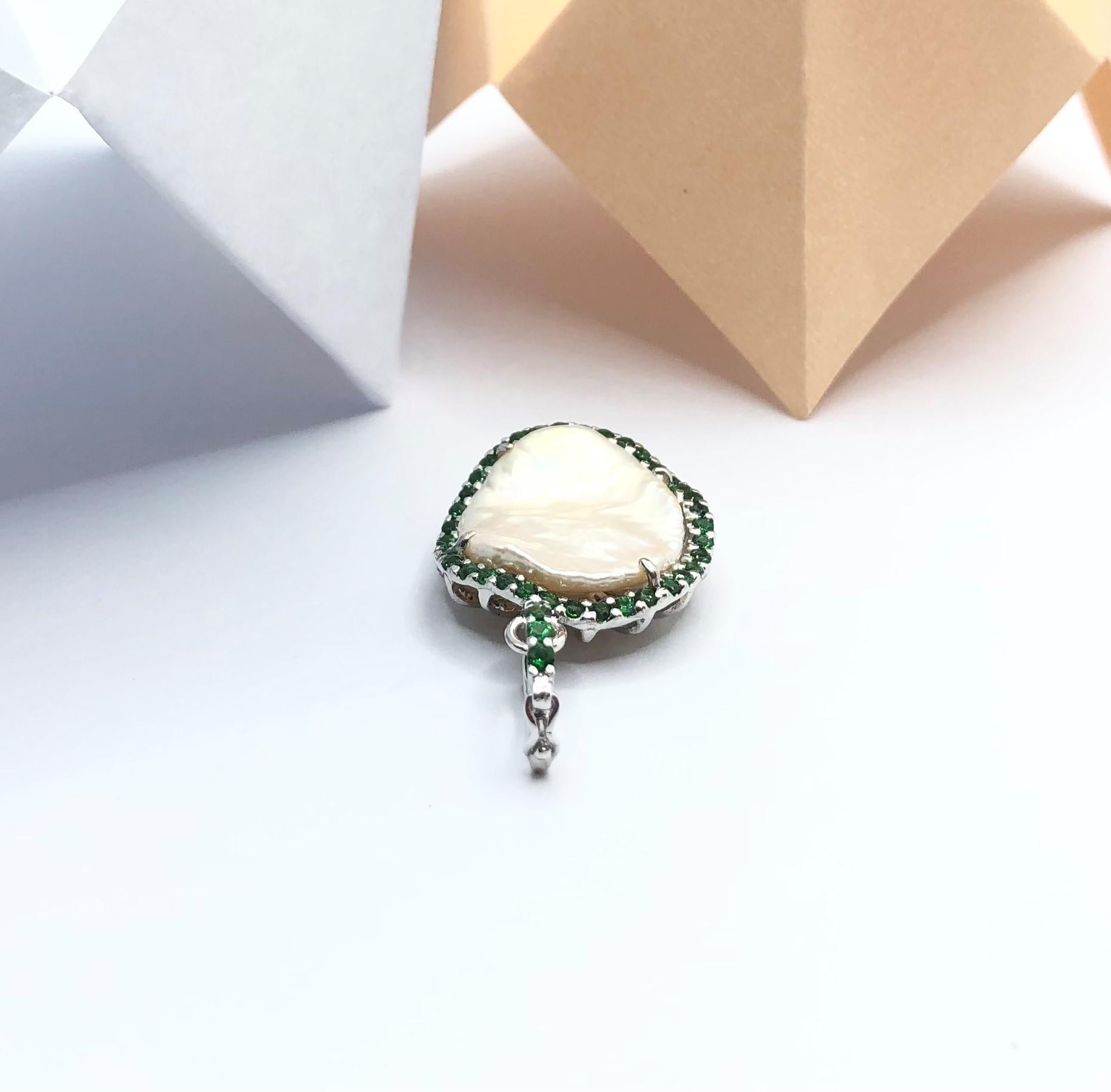 Women's Fresh Water Pearl with Tsavorite Pendant Set in 18 Karat White Gold Settings For Sale