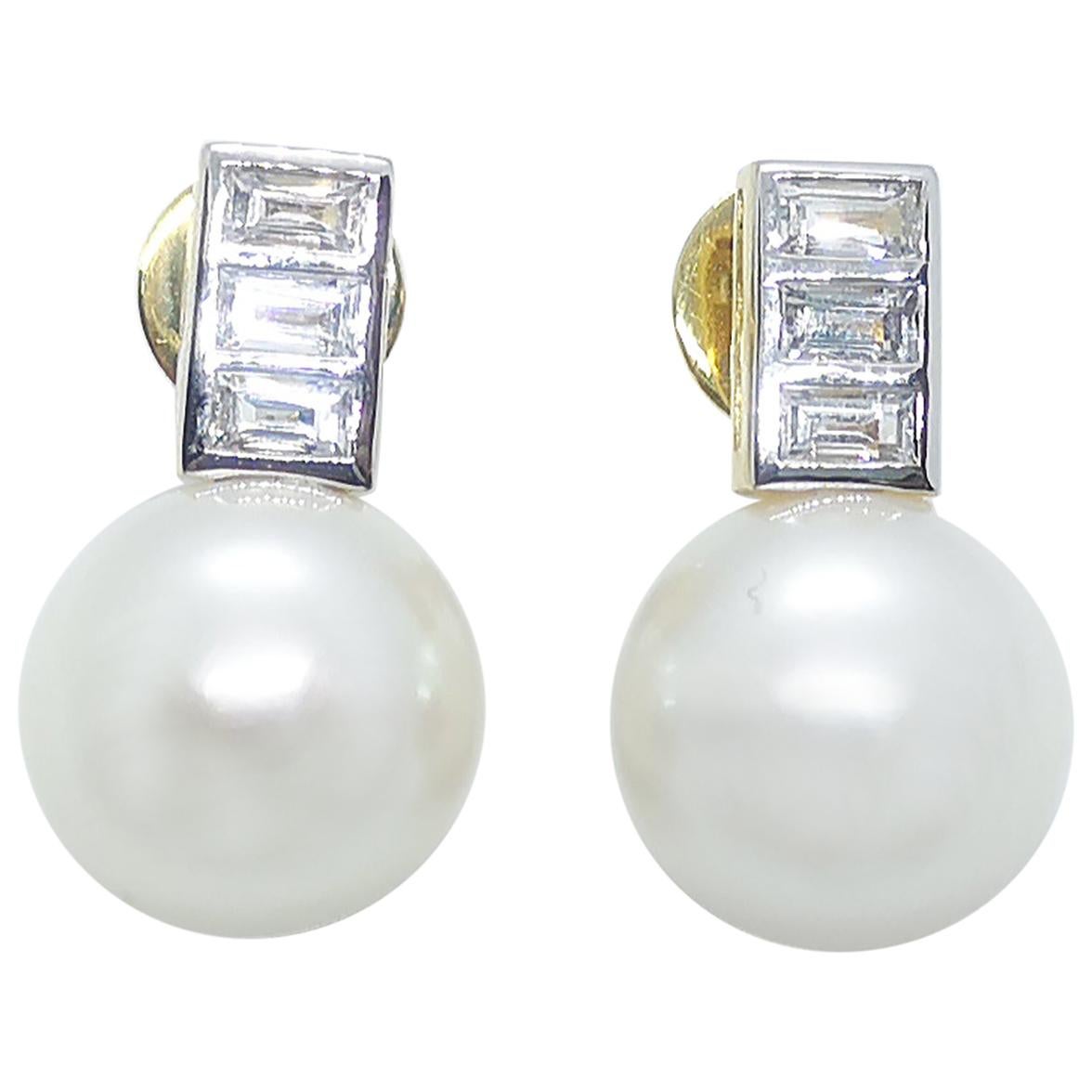 Fresh Water Pearl with White Sapphire Earring Set in 18 Karat Gold Settings For Sale