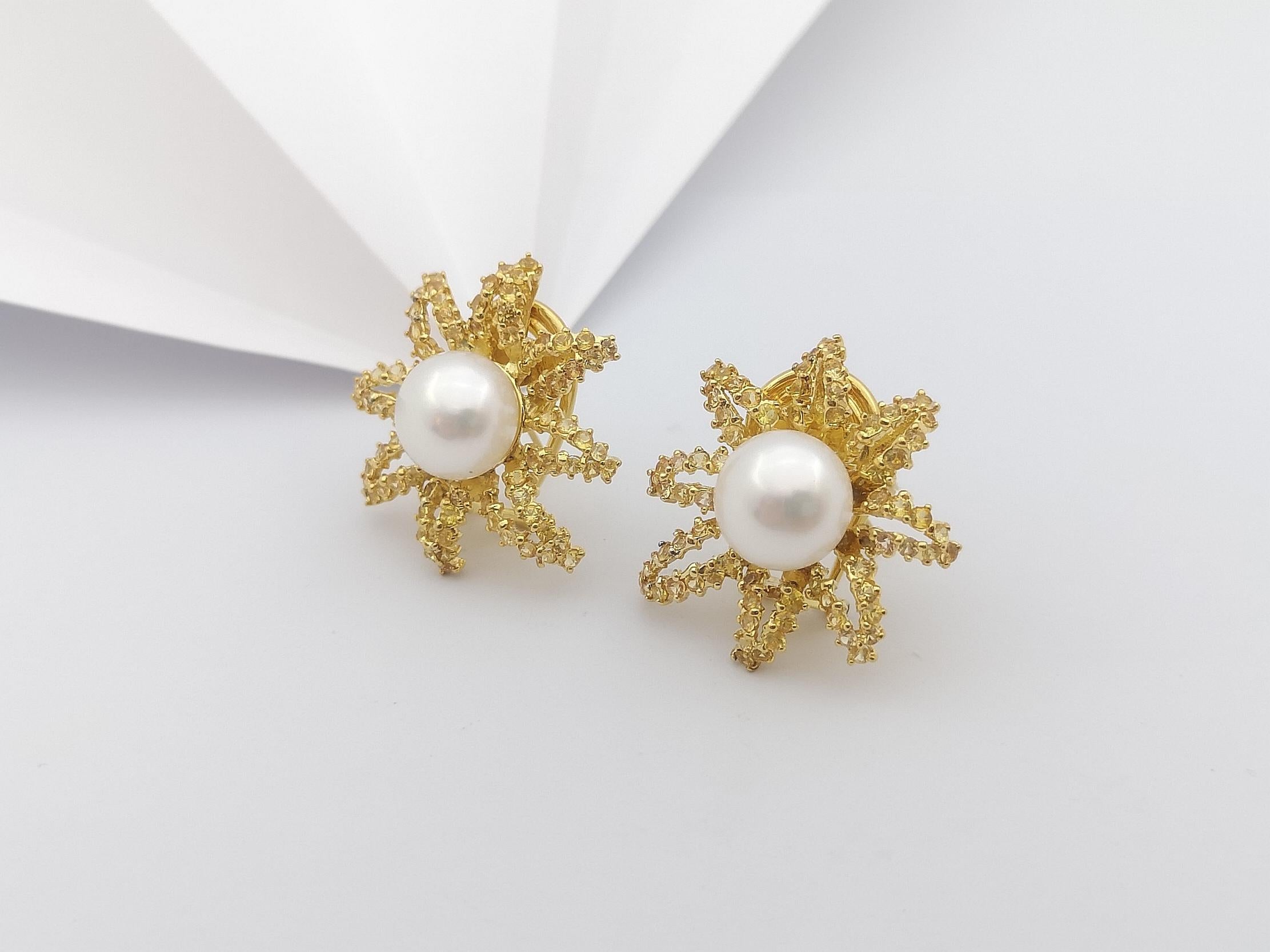 Fresh Water Pearl with Yellow Sapphire Earrings Set in 18 Karat Gold Settings In New Condition For Sale In Bangkok, TH