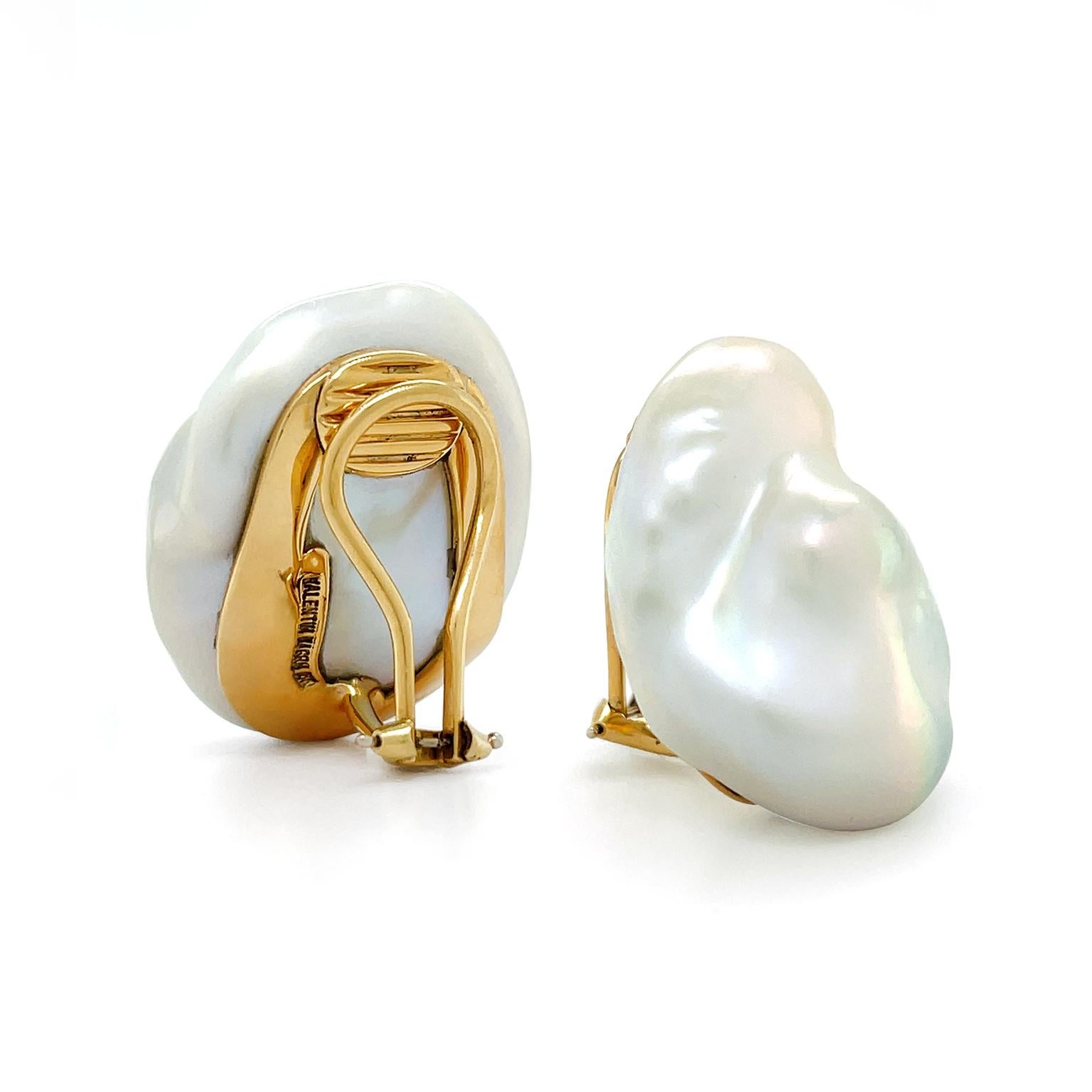 Modern Freshwater Baroque Pearl 18K Yellow Gold Earrings For Sale