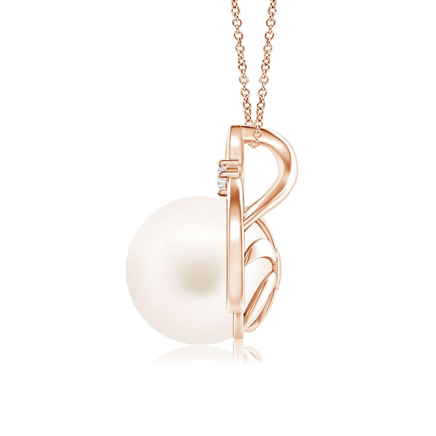 A modern take on the vintage wishbone pattern, this pearl pendant necklace in 14K rose gold is designed to evoke an old-world charm. The intricately set Freshwater cultured pearl looks breathtakingly beautiful. Uniquely designed bale lends a touch