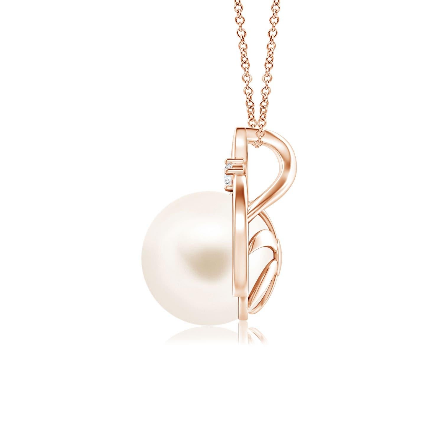 A modern take on the vintage wishbone pattern, this pearl pendant necklace in 14K rose gold is designed to evoke an old-world charm. The intricately set Freshwater cultured pearl looks breathtakingly beautiful. Uniquely designed bale lends a touch