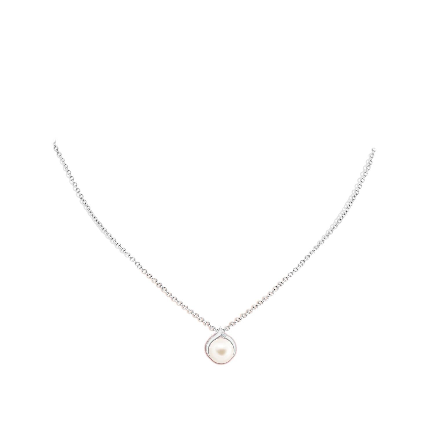 Modern Freshwater Cultured Pearl Solitaire Pendant with Diamond in 14K White Gold For Sale