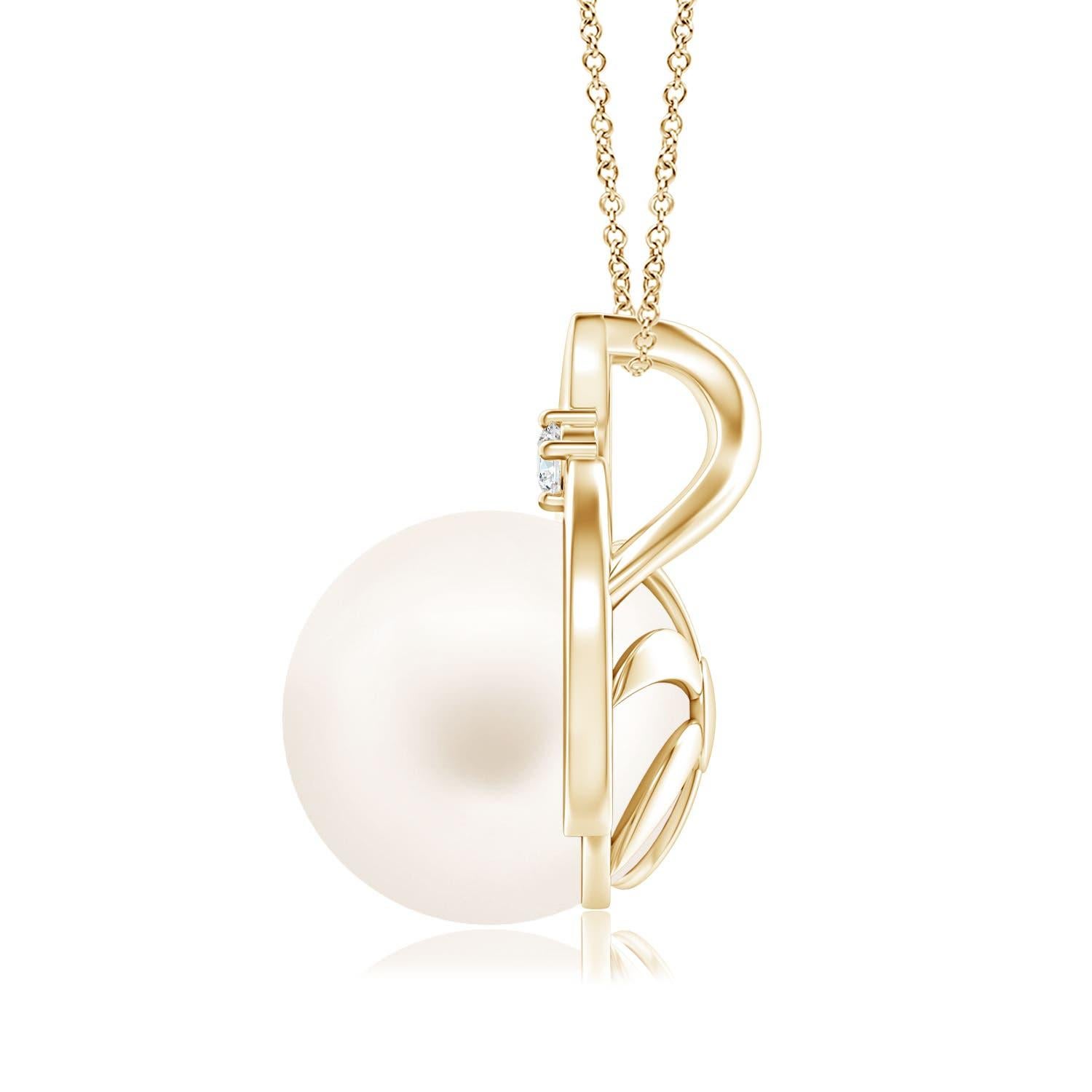 A modern take on the vintage wishbone pattern, this pearl pendant necklace in 14K yellow gold is designed to evoke an old-world charm. The intricately set Freshwater cultured pearl looks breathtakingly beautiful. Uniquely designed bale lends a touch