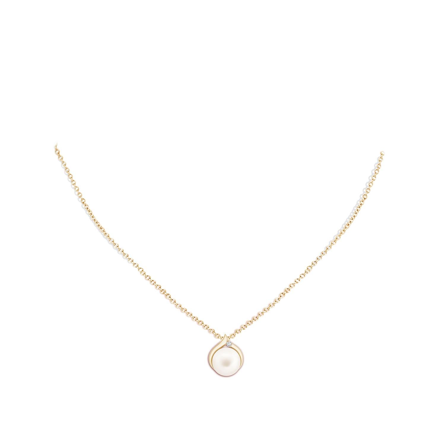 Cabochon Freshwater Cultured Pearl Solitaire Pendant with Diamond in 14K Yellow Gold For Sale