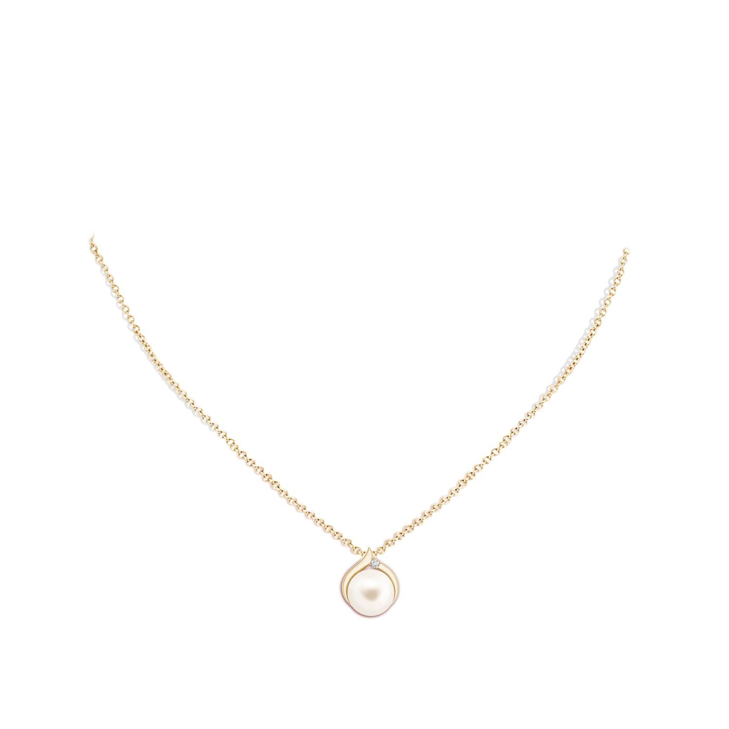 Cabochon Freshwater Cultured Pearl Solitaire Pendant with Diamond in 14K Yellow Gold For Sale