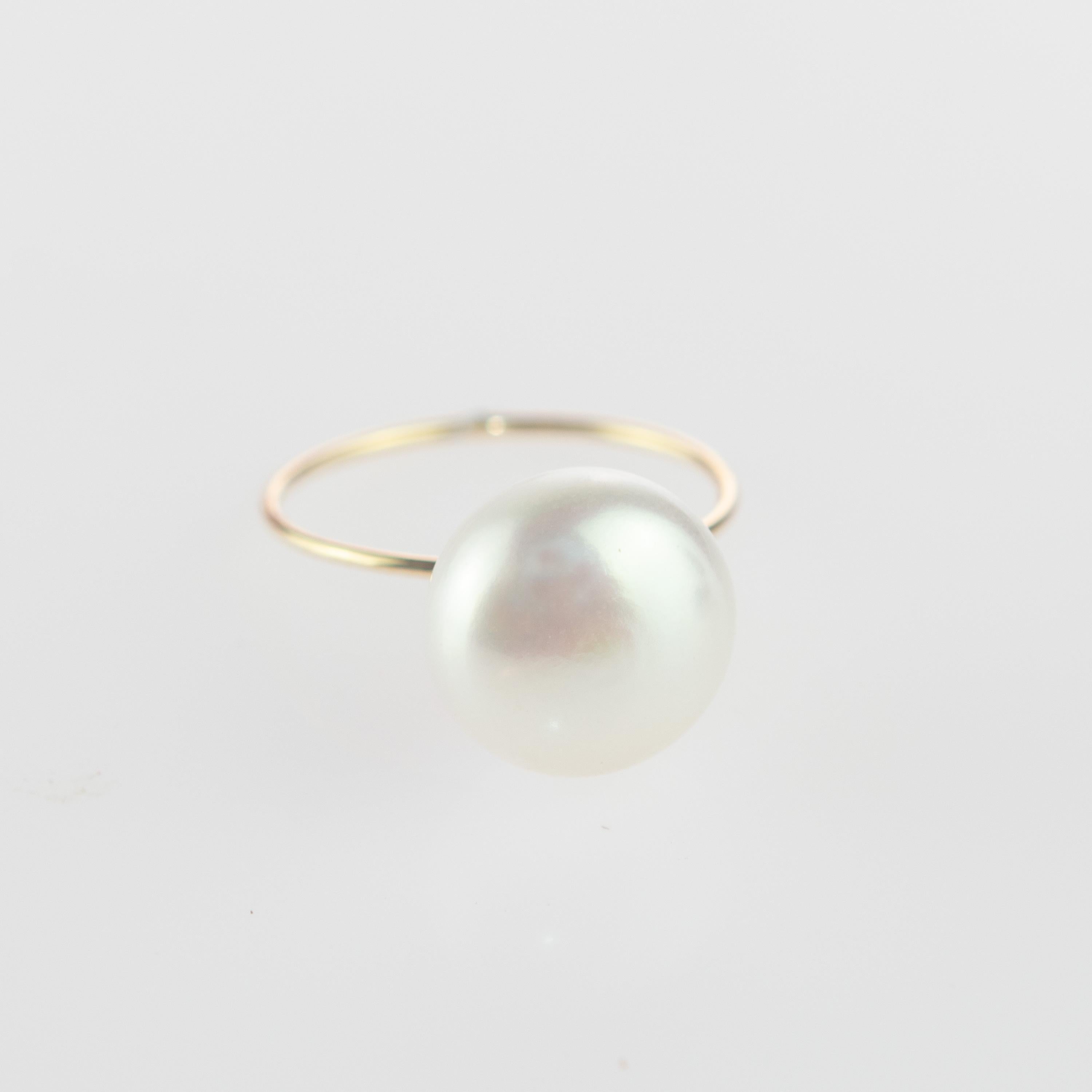Mixed Cut Freshwater Pearl 9 Karat Yellow Gold Handmade Cocktail Classic Italian Ring For Sale