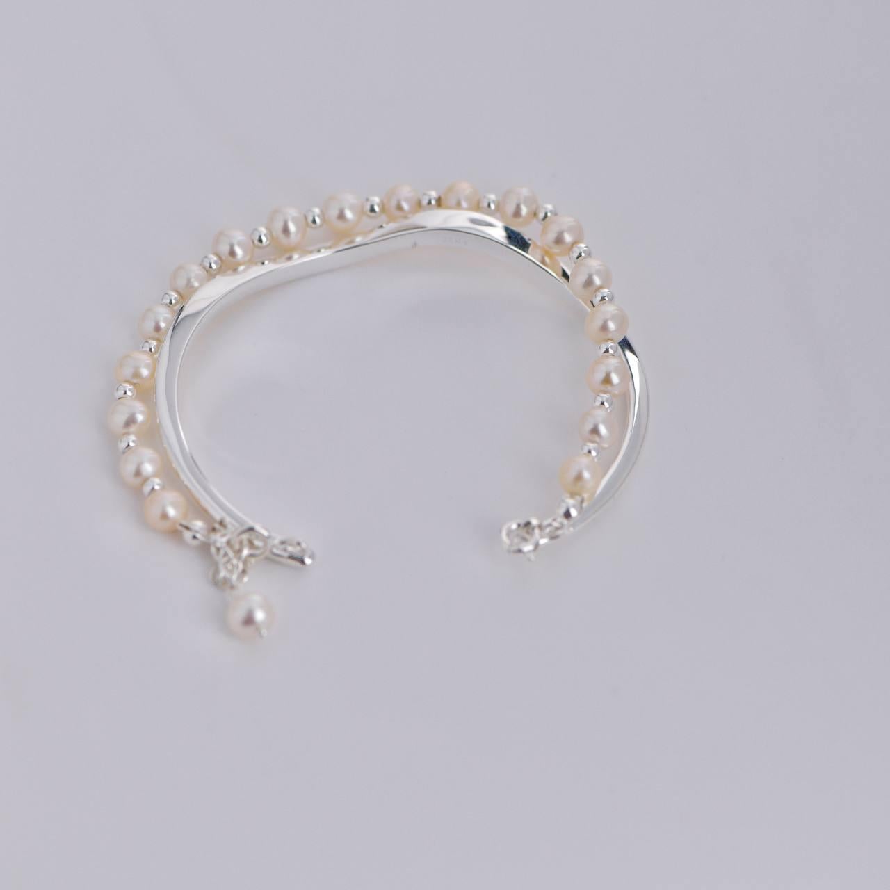 Women's or Men's Freshwater Pearl Double Arc Silver Bracelet For Sale