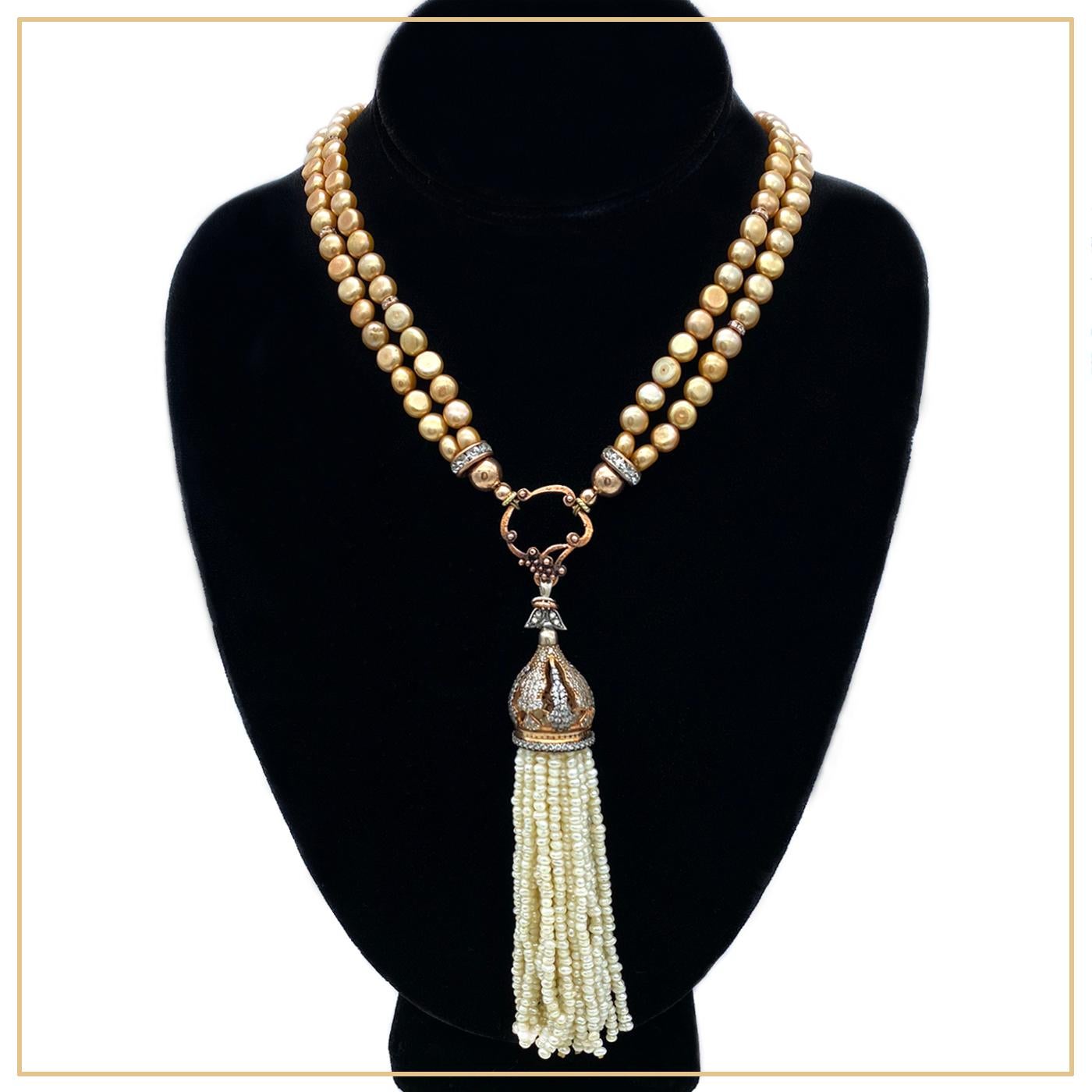 Artisan Freshwater Pearl Double Strand Necklace with Tassel Pendant en vente