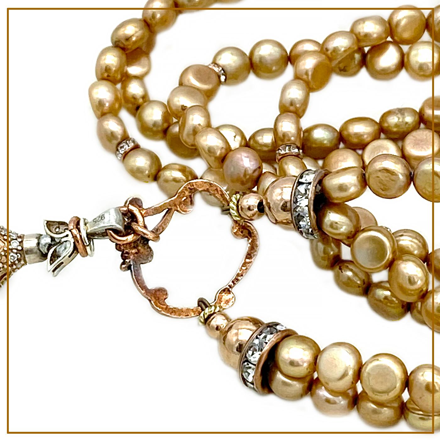 Perle Freshwater Pearl Double Strand Necklace with Tassel Pendant en vente
