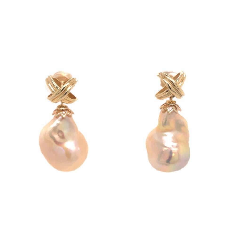 Fine Quality Freshwater Pearl Earrings 14k Yellow Gold 25 mm Certified $1,290 920920

This is one of Kind Unique Custom Made Glamorous Piece of Jewelry!

Nothing says, “I Love you” more than Diamonds and Pearls!

This item has been Certified,