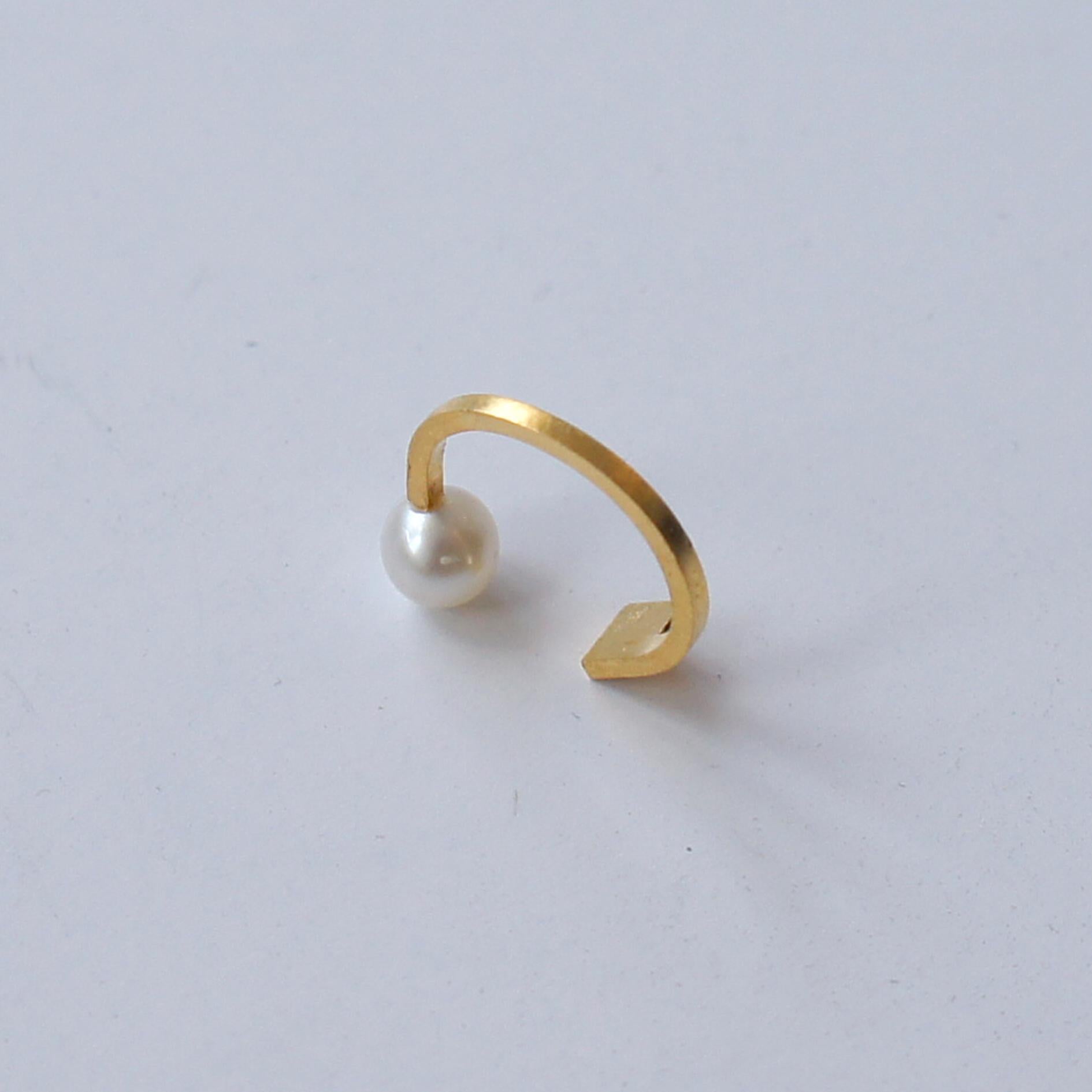 Artisan Freshwater Pearl Gold Plating Sterling Silver Square Ear Cuff For Sale