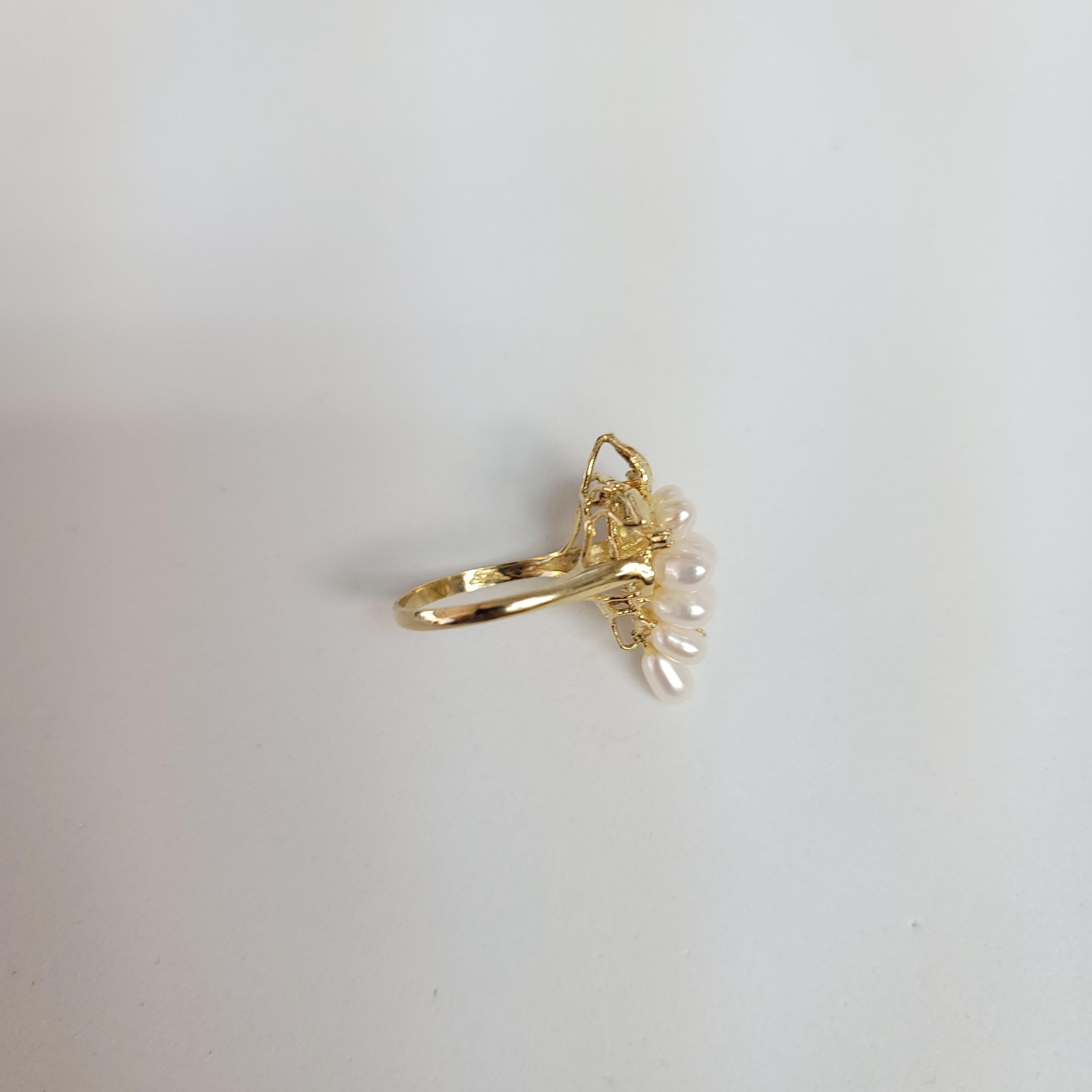 Freshwater Pearl Grape Cluster Cocktail Ring with Diamond Accents In New Condition For Sale In Sugar Land, TX