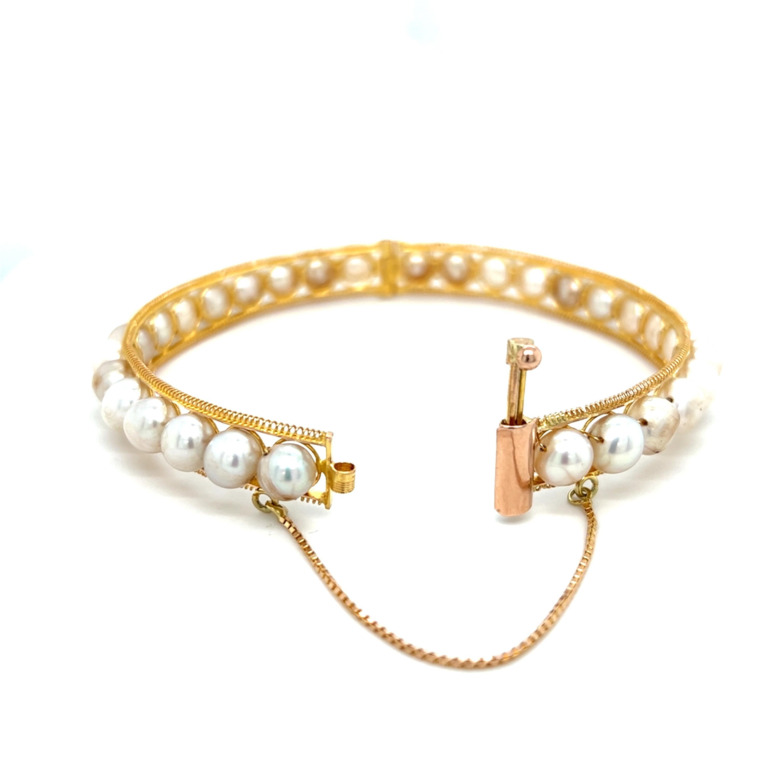 Bracelet jonc à charnières en or jaune 14 carats avec perles d'eau douce  Bon état - En vente à Towson, MD