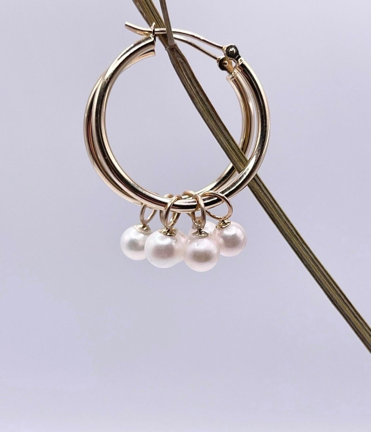 Orecchini a cerchio con perle d'acqua dolce in oro 14KT In condizioni Nuovo in vendita a Boca Raton, FL