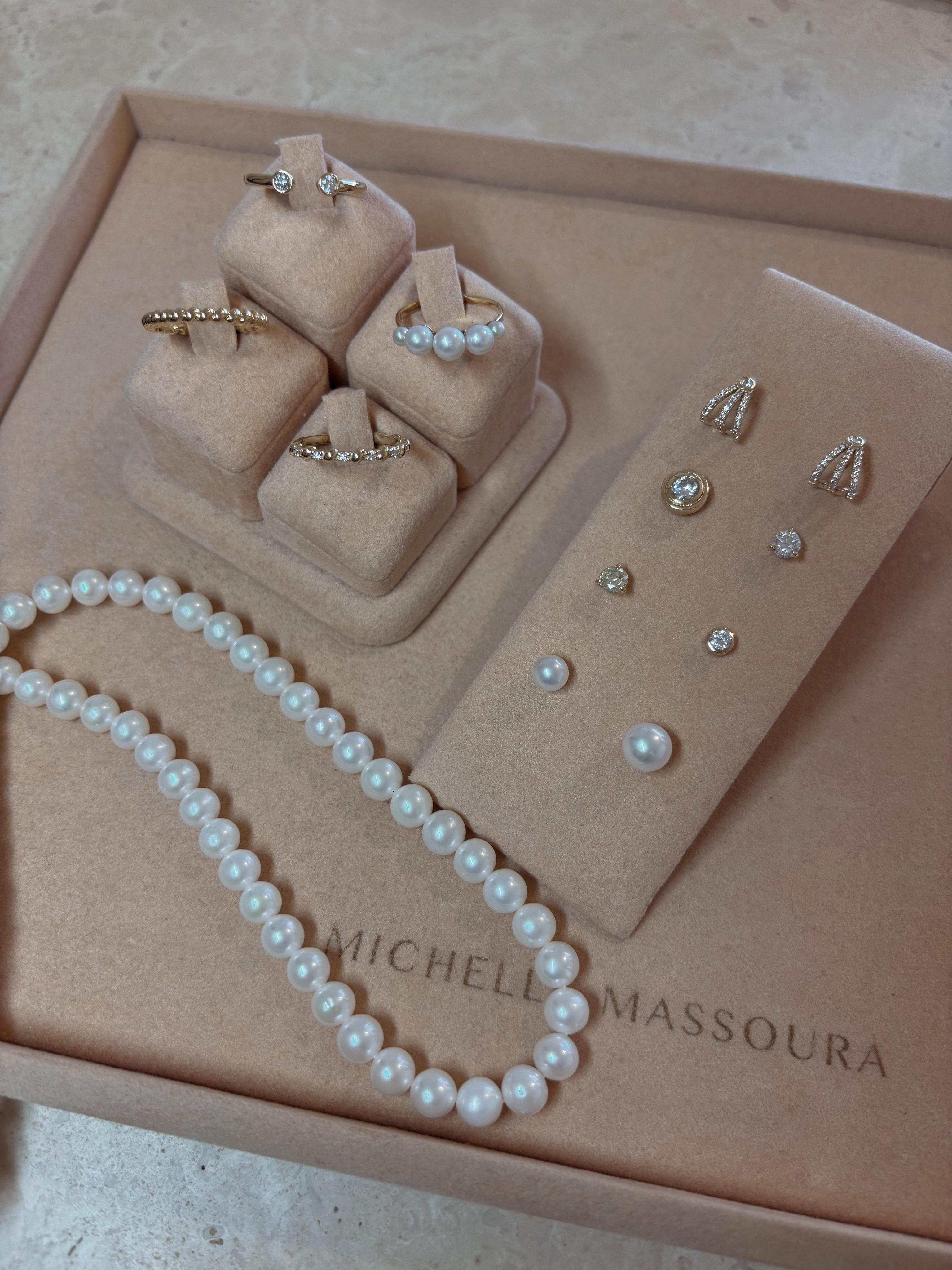 Freshwater pearl necklace, 18Karat Yellow Gold, 7-7.5mm For Sale 3