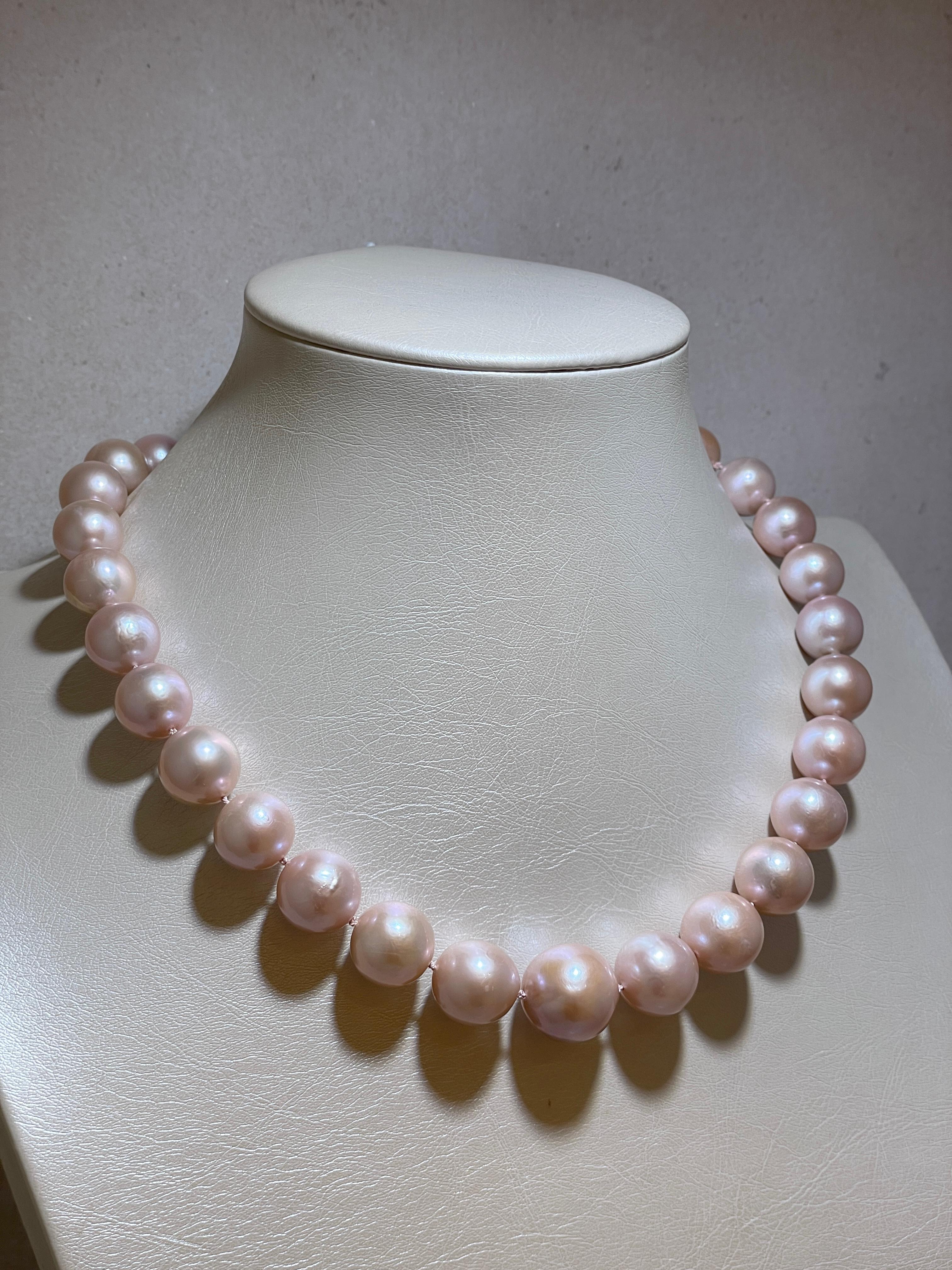 Rose Cut Freshwater Pearl Necklace in Rosé 16-12mm with White Gold Clasp For Sale
