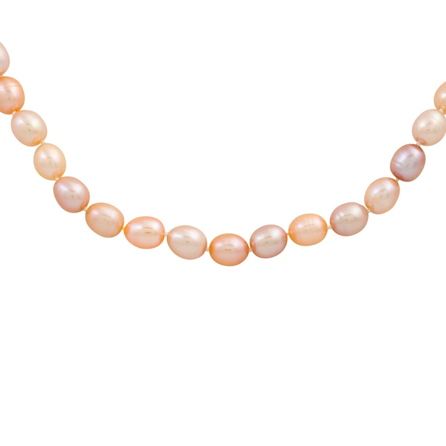 Freshwater pearl necklace, multicolored, magnetic clasp 925 silver. L.: approx. 50 cm.

