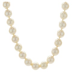 Freshwater Pearl Necklace with 14 Karat Yellow Gold Flower Clasp