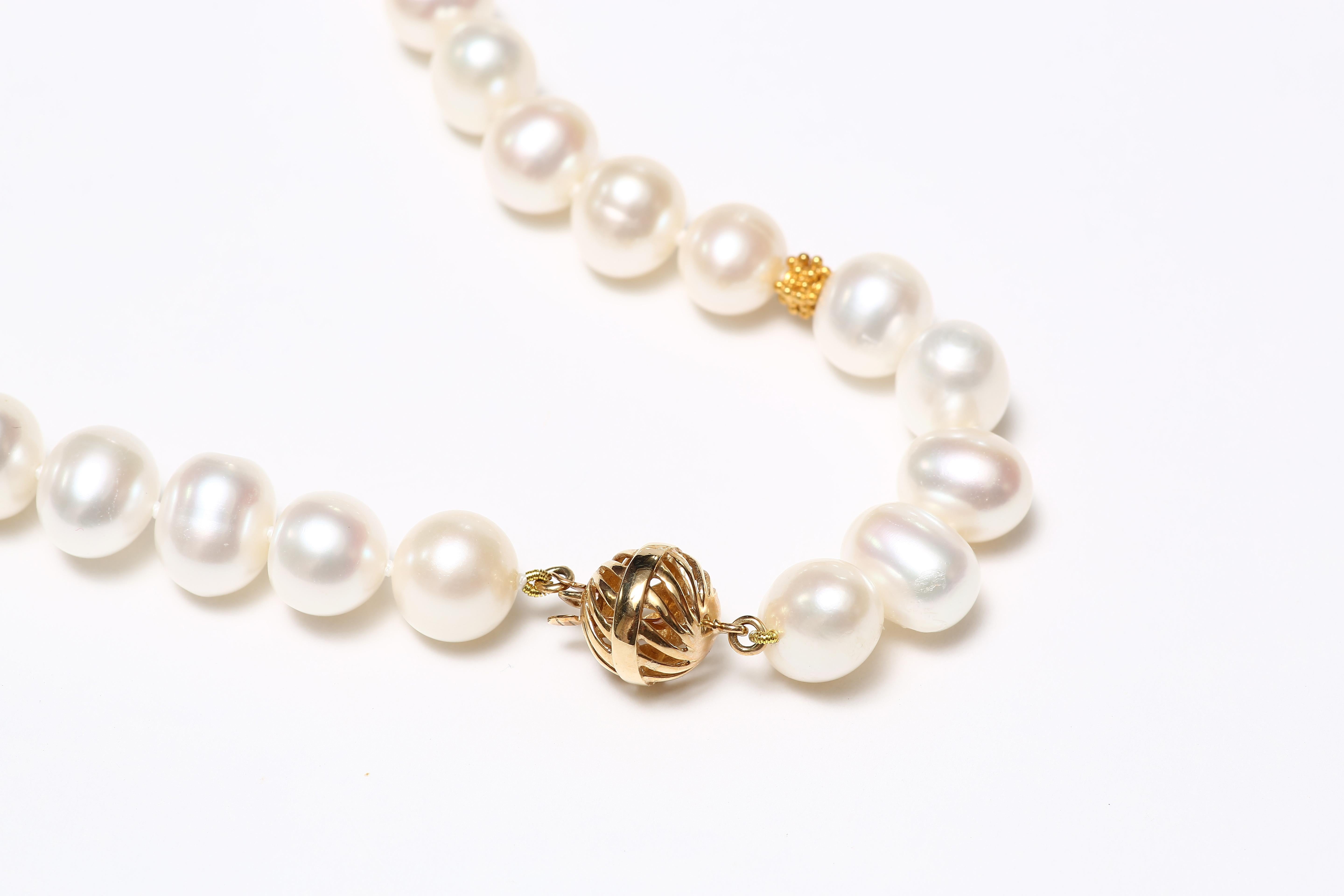Women's Freshwater Pearl Necklace with Lotus motif of Gold on Mother of Pearl Pedant For Sale
