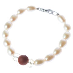 Bracelet moderne Diaspore en perles d'eau douce, perles d'eau douce et cristal de roche, fait à la main