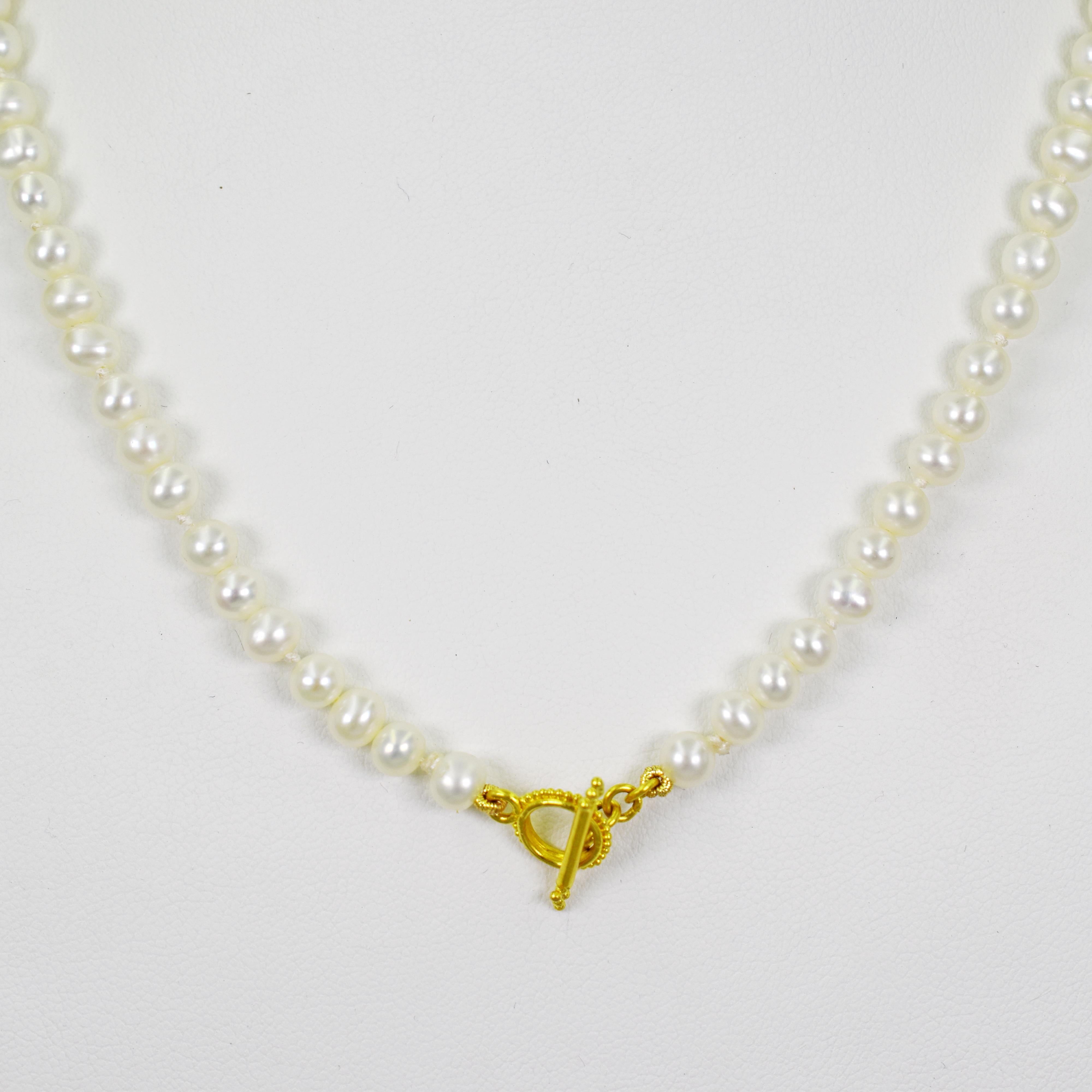 Collana di perle d'acqua dolce, rubini e perline in oro 22 carati In condizioni Nuovo in vendita a Naples, FL