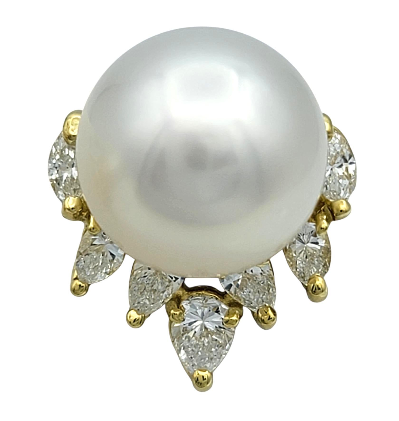 Süßwasserperlen Ohrstecker mit Marquise & Birne Diamant 18 Karat Gelbgold (Tropfenschliff) im Angebot
