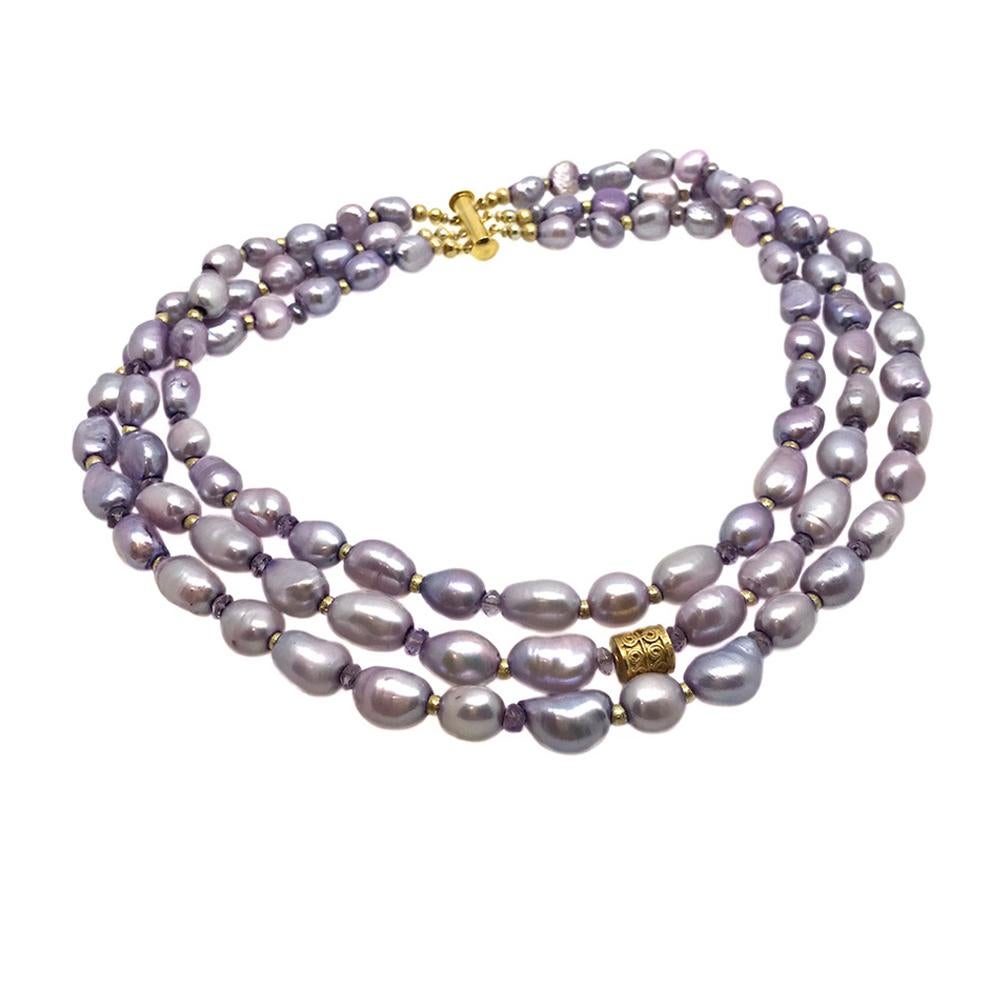 Dreifach-Strang-Halskette mit Süßwasserperlen (Perle) im Angebot
