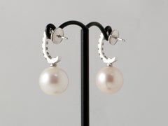 Freshwater Pearls and White Diamonds on White Gold 18 Karat Drop Earrings