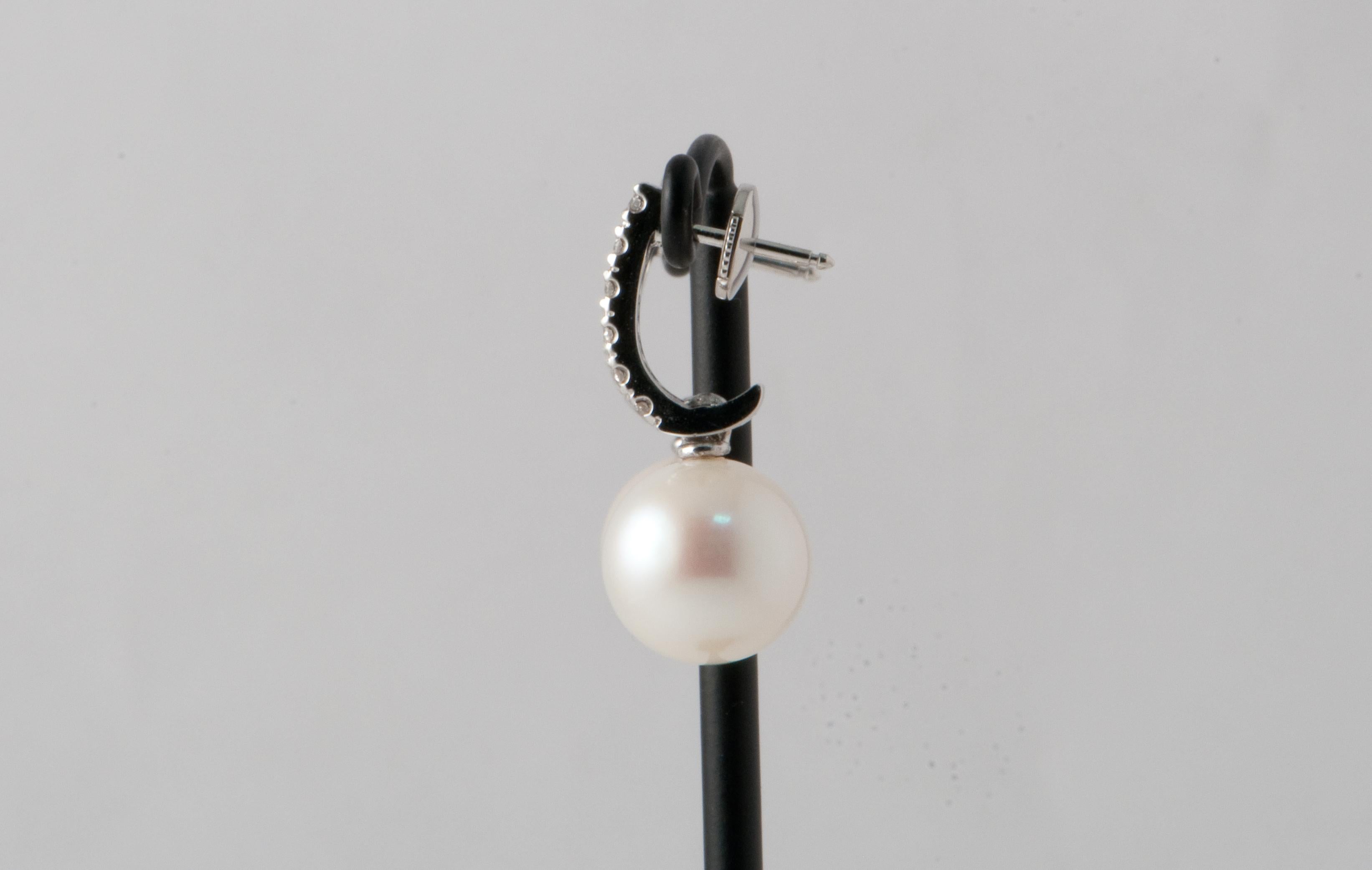 Freshwater Pearls and White Diamonds on White Gold 18 Karat Drop Earrings In New Condition In Vannes, FR