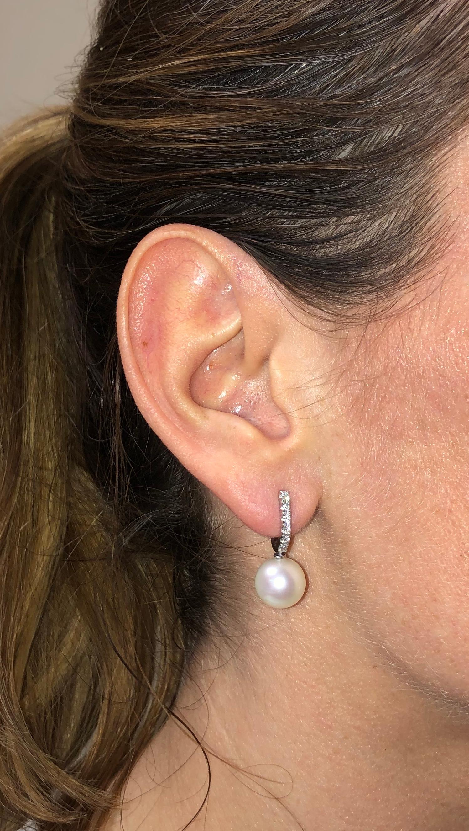 Freshwater Pearls and White Diamonds on White Gold 18 Karat Drop Earrings 3
