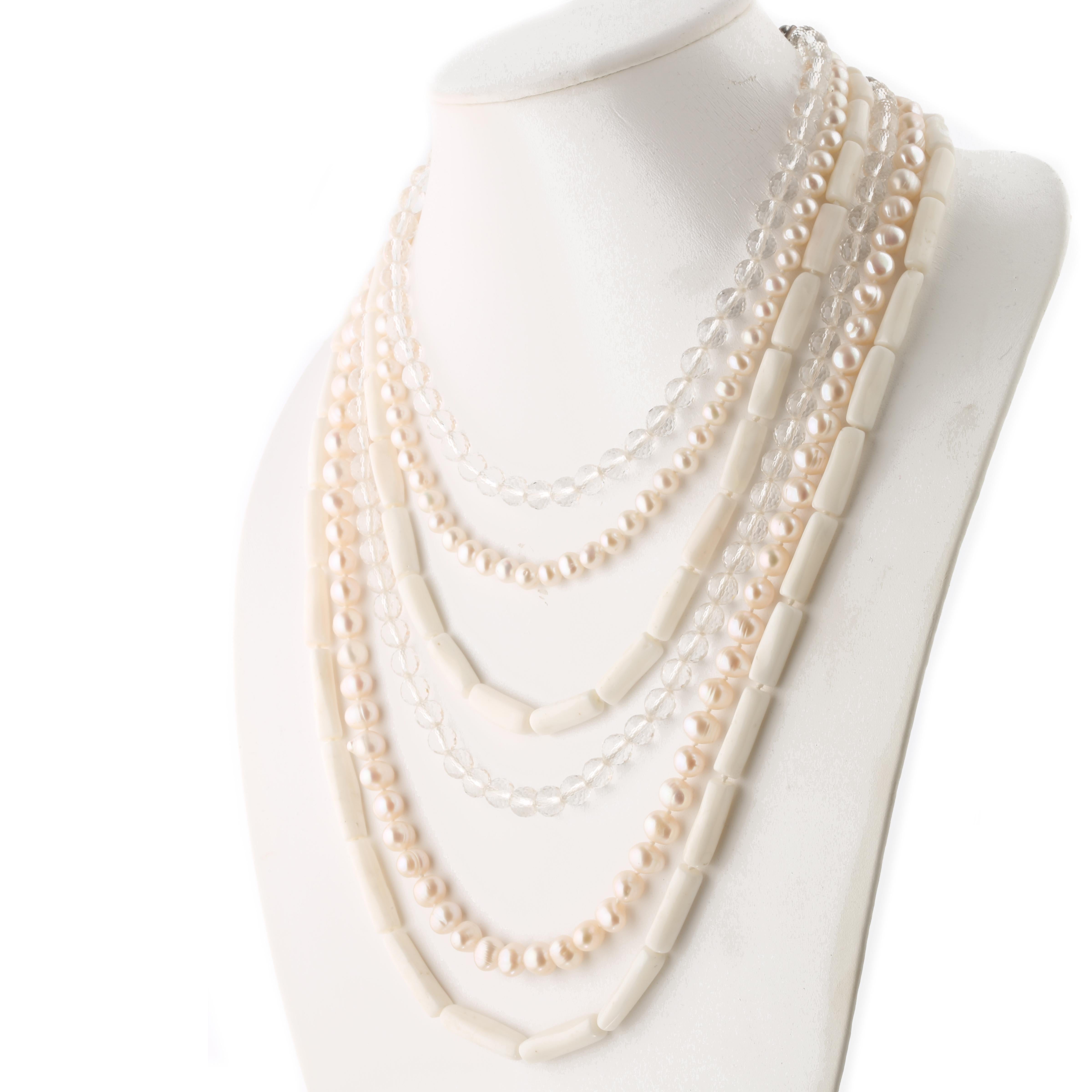 Art déco Collier déco à plusieurs brins en argent 925 avec perles d'eau douce, agate blanche et cristal de roche en vente