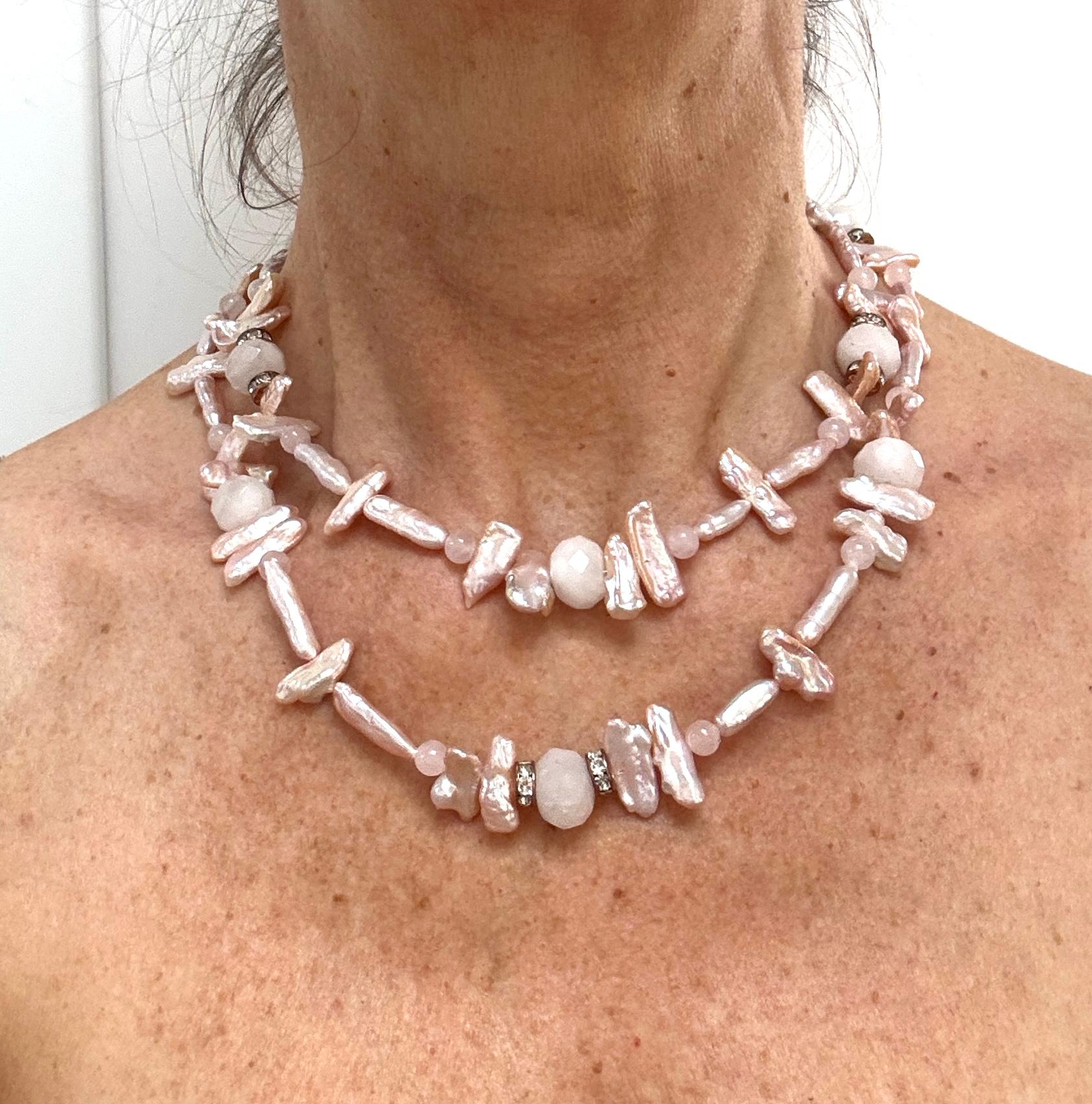 Collana di perle rosa barocche d'acqua dolce e quarzo rosa In condizioni Nuovo in vendita a Lake Worth, FL