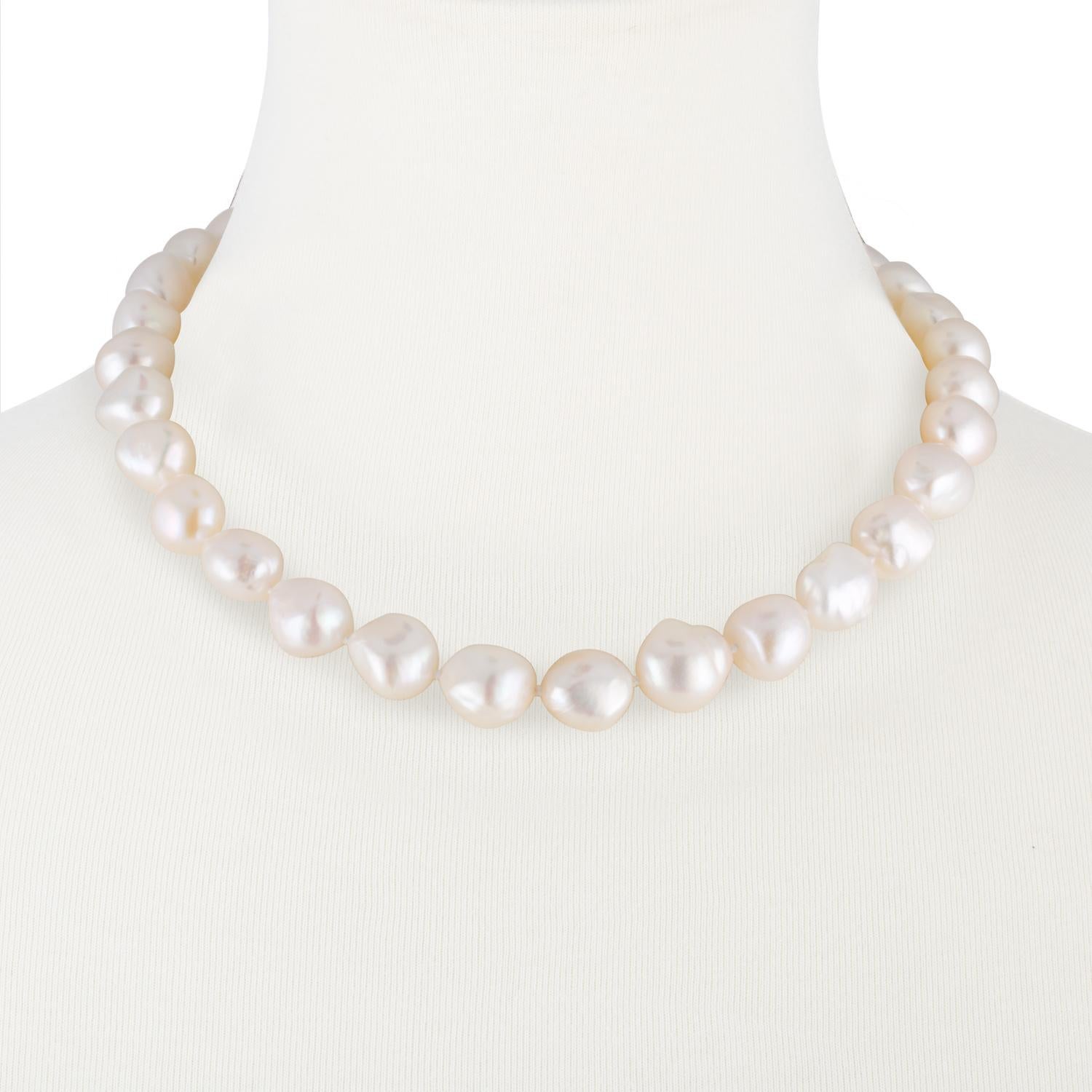 Contemporary Freshwater White Cultured Pearl Baroque Choker Necklace with Silver Color Clasp For Sale