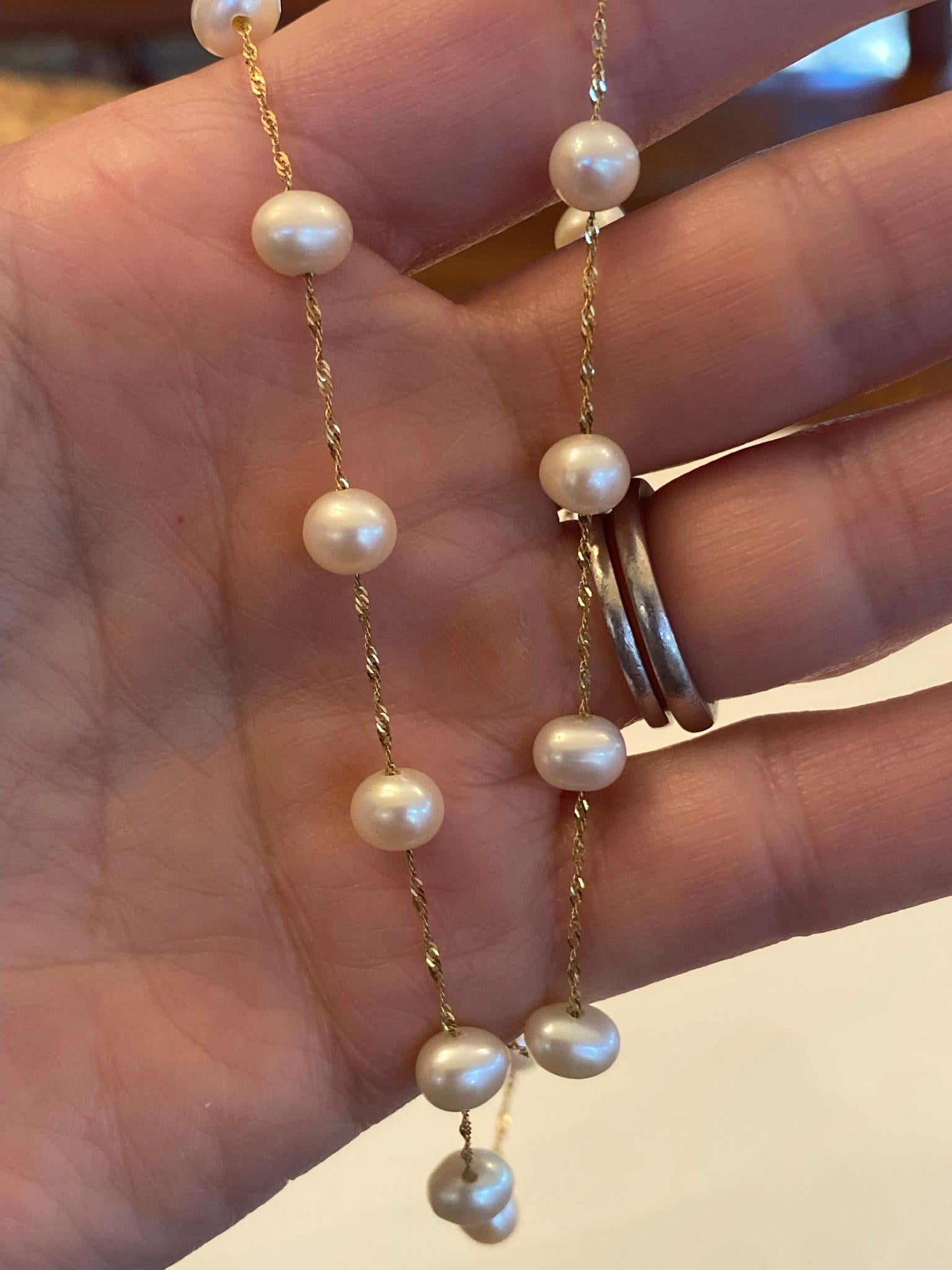 Round Cut Freshwater White Pearl and 14kt Yellow Gold Necklace   For Sale